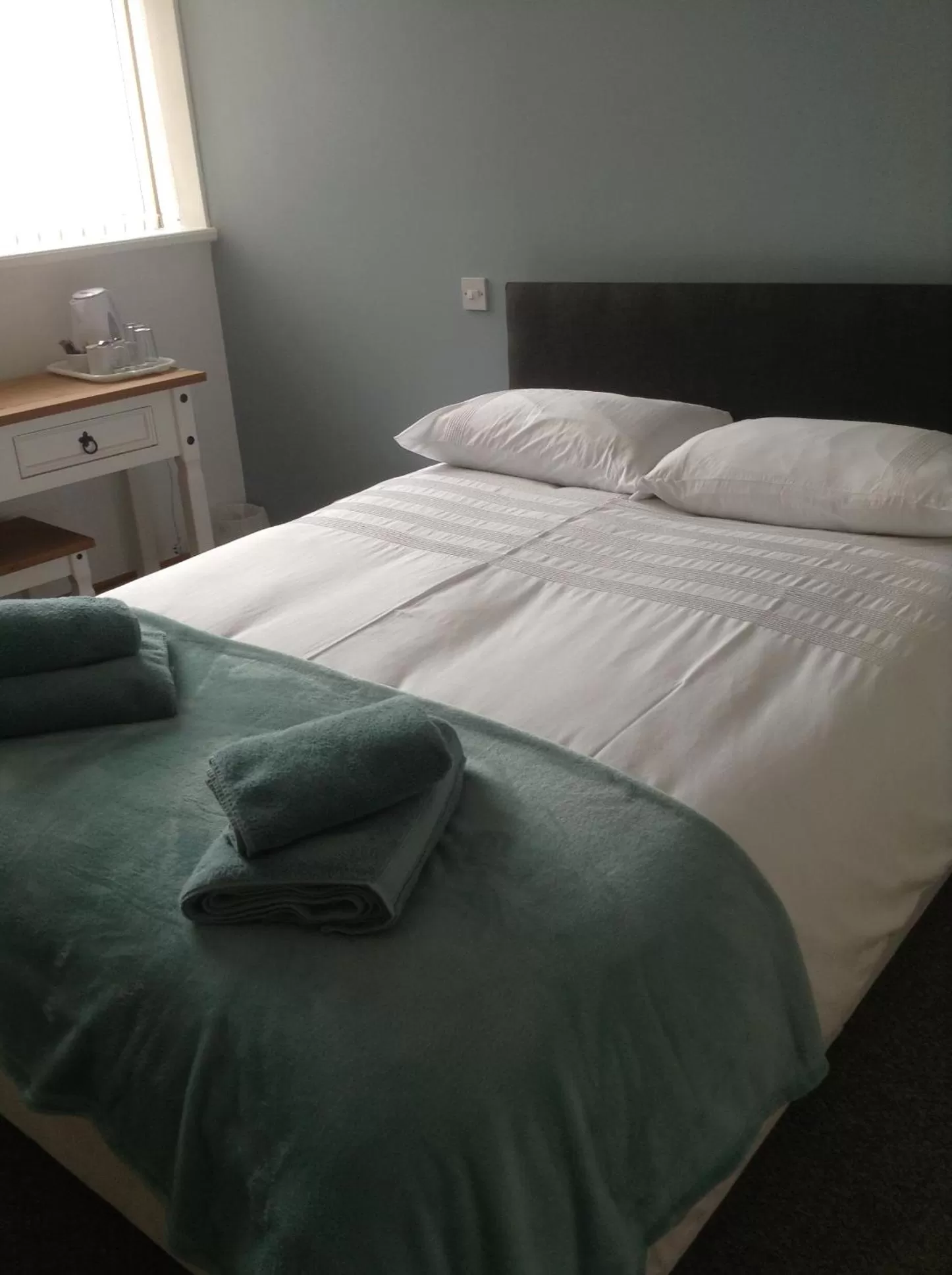 Bed in The Bear On The Square