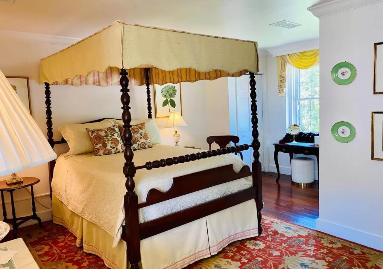 Double or Twin Room in Linden - A Historic Bed and Breakfast