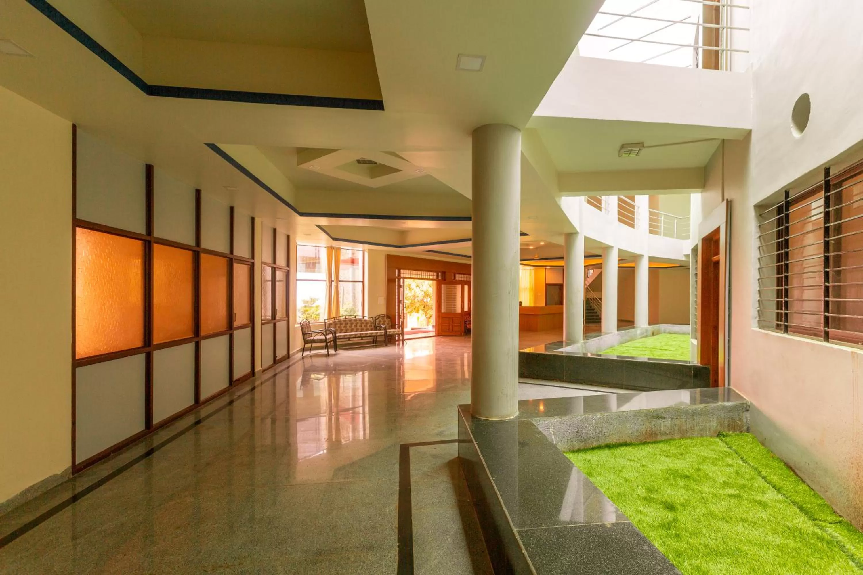 KSTDC Hotel Mayura Krishna Almatti