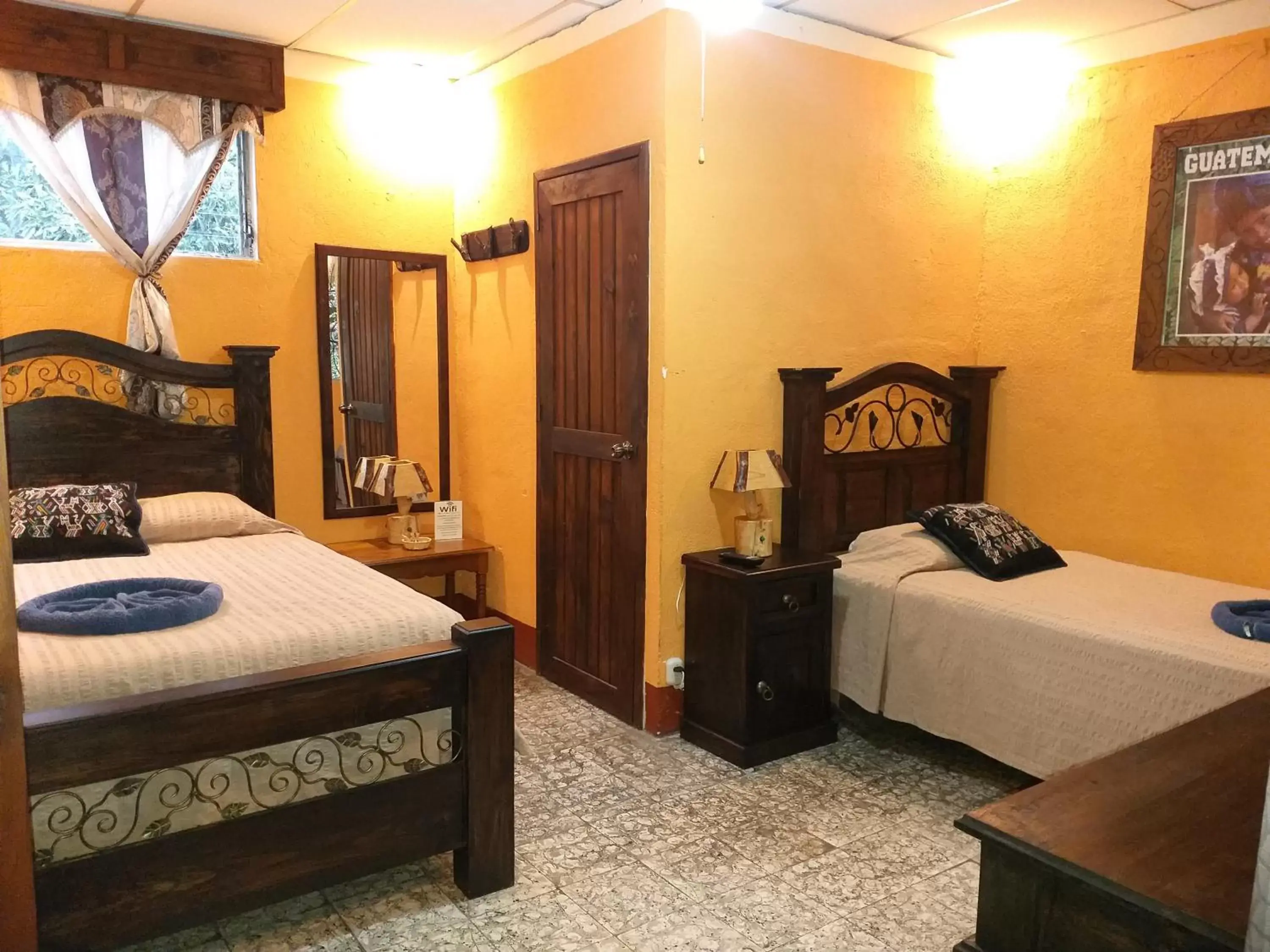 Twin Room with Private Bathroom in Hospedaje El Viajero Twin Room with Private Bathroom in Hospedaje El Viajero