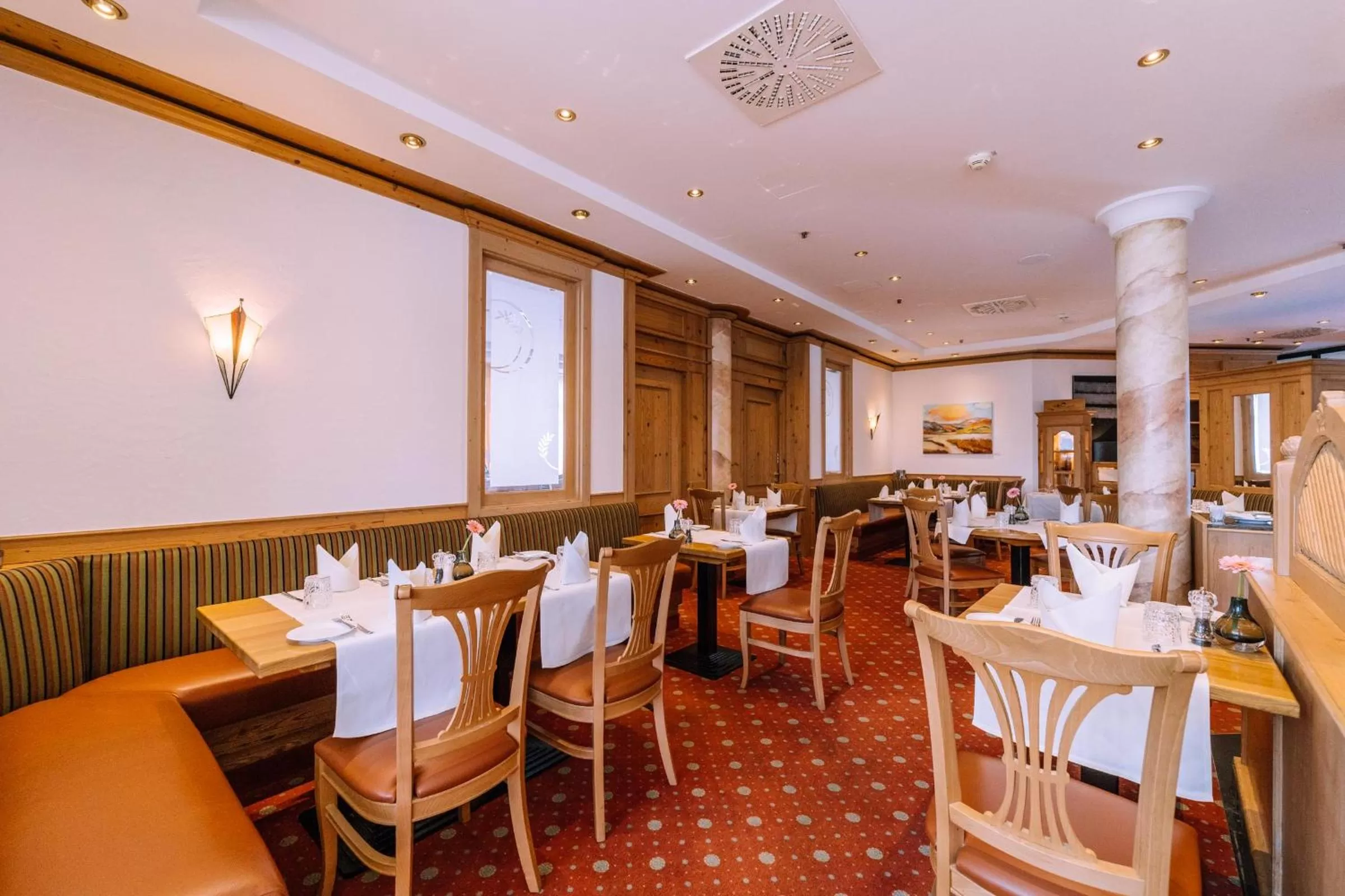 Restaurant/places to eat in Atomis Hotel Munich Airport by Mercure