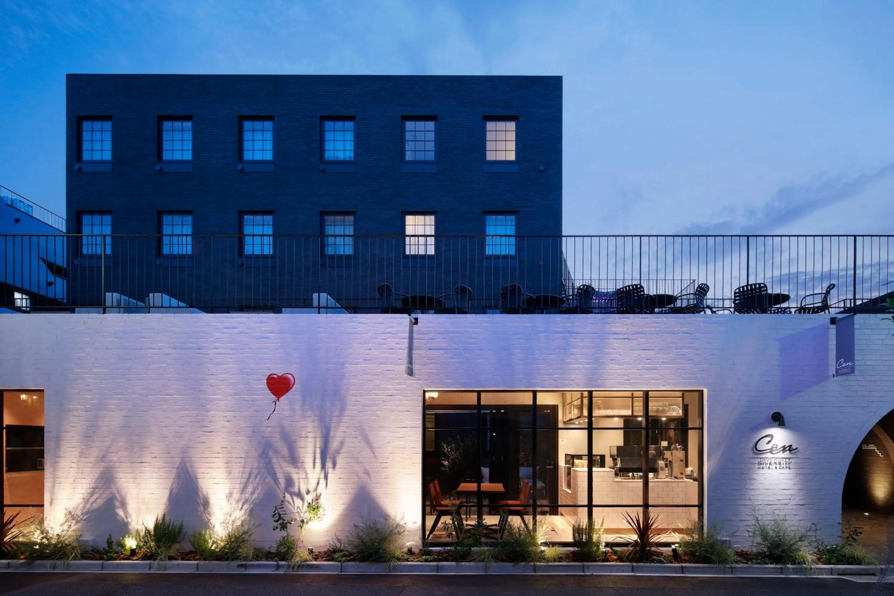 Property building in HOTEL CEN