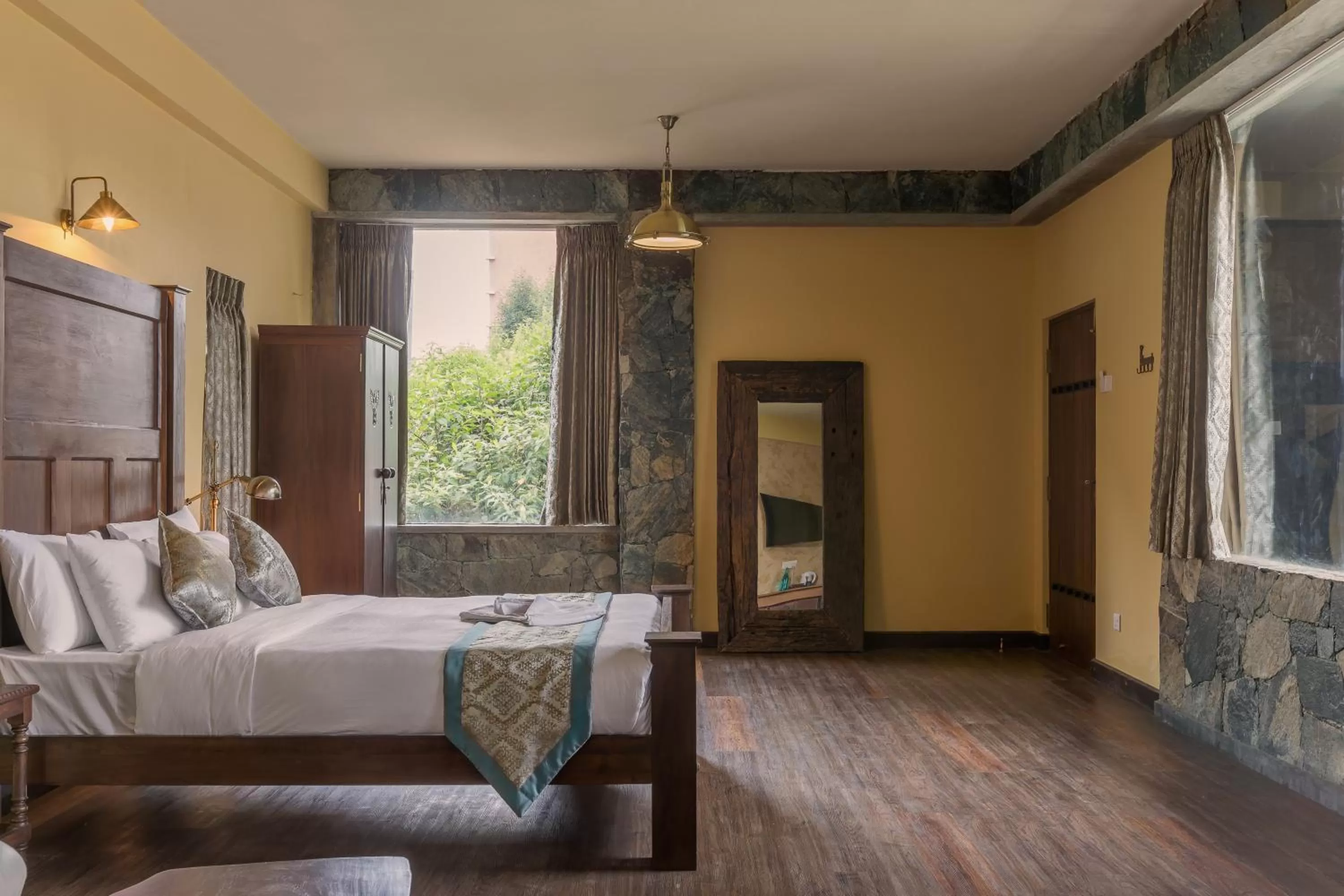 Bedroom, Bed in Fort WindShire