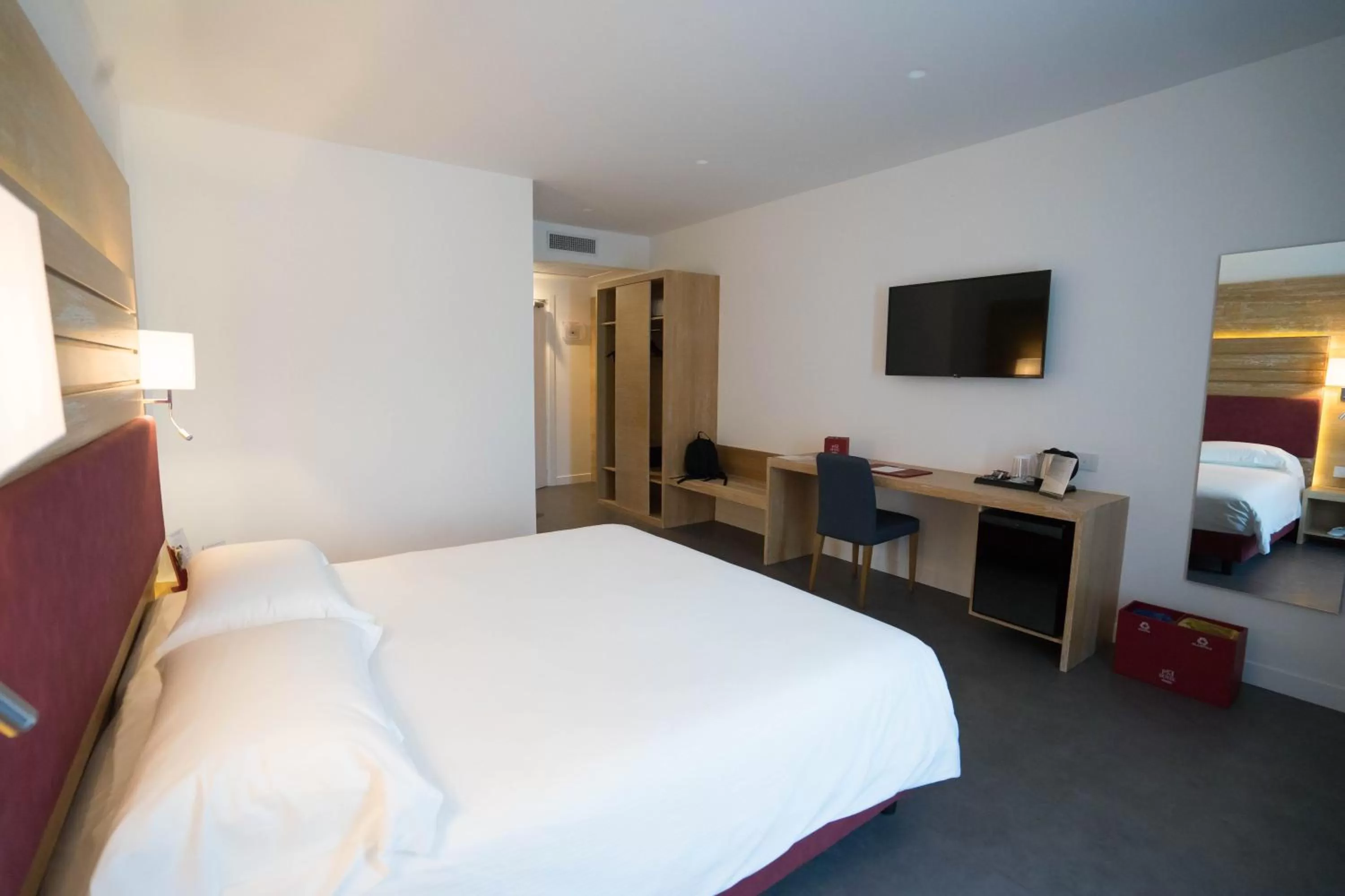 Bedroom, Bed in PM Hotel