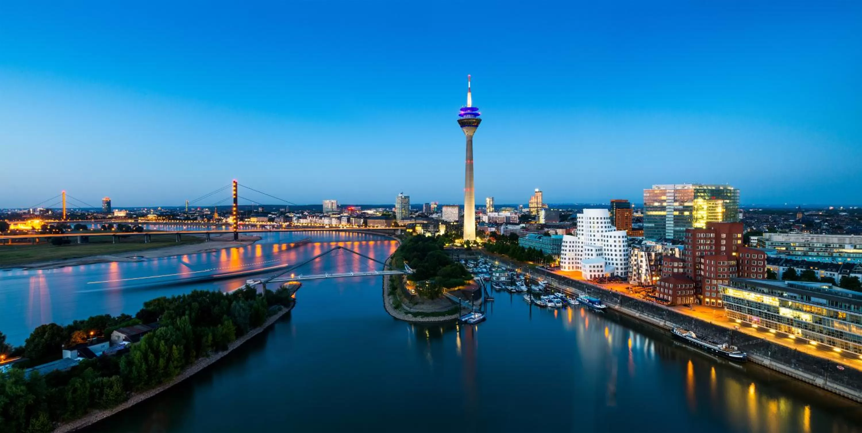City view in Hyatt Regency Dusseldorf