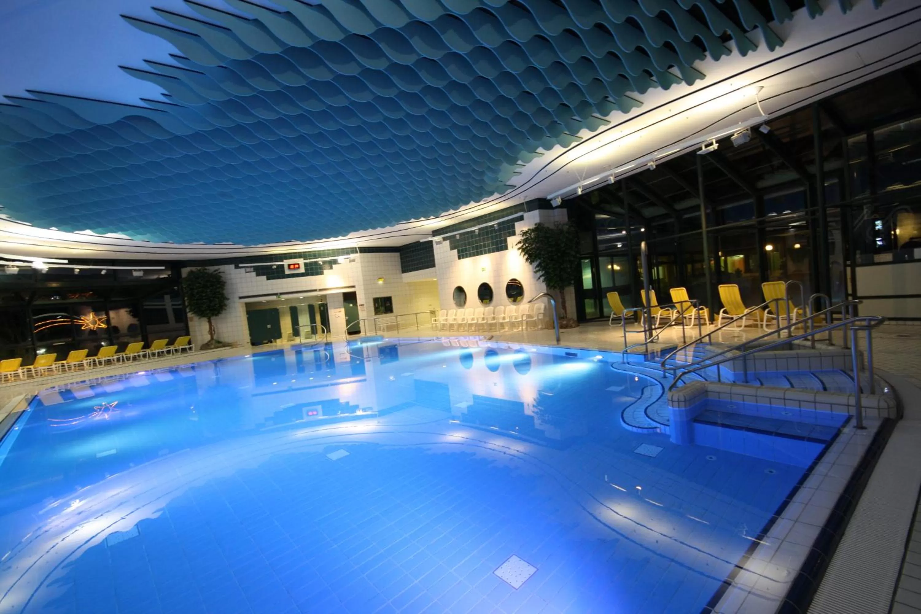 Swimming pool in Hotel Tannenhof