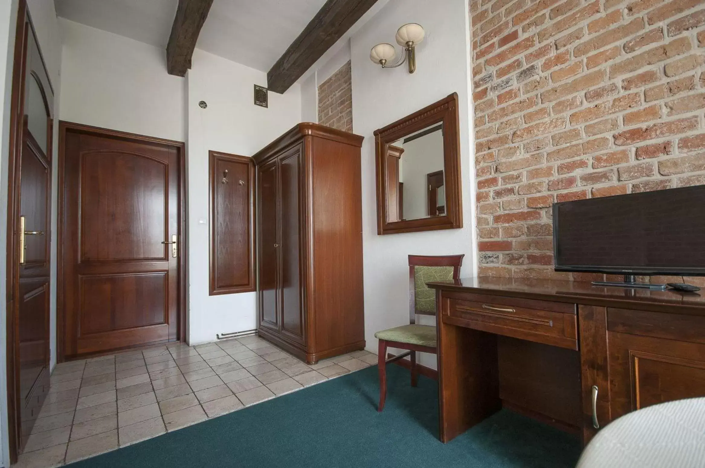 Deluxe Double Room in Hotel Restauracja Pod Parowozem Deluxe Double Room in Hotel Restauracja Pod Parowozem