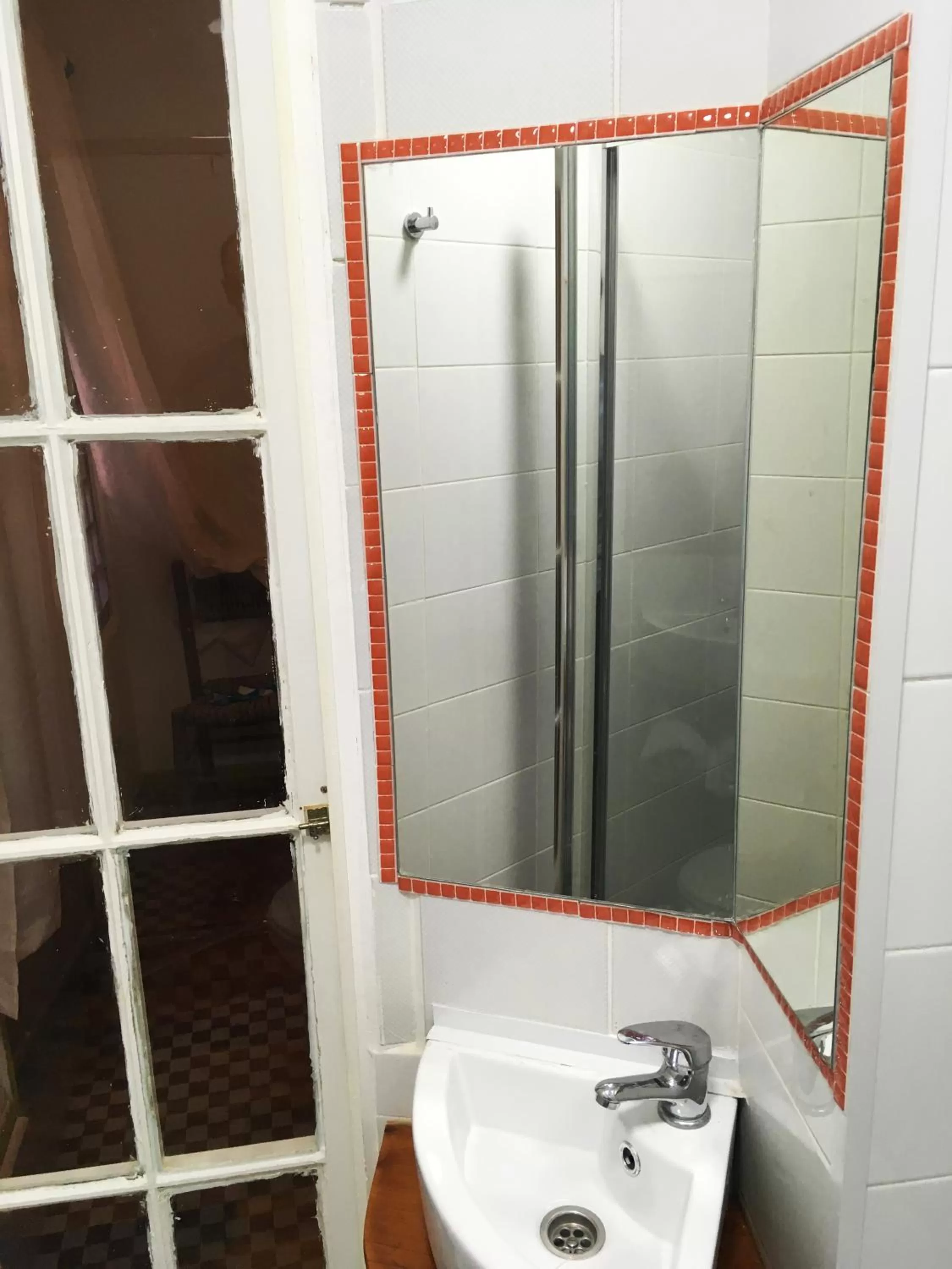 Bathroom in Tralkan B&B