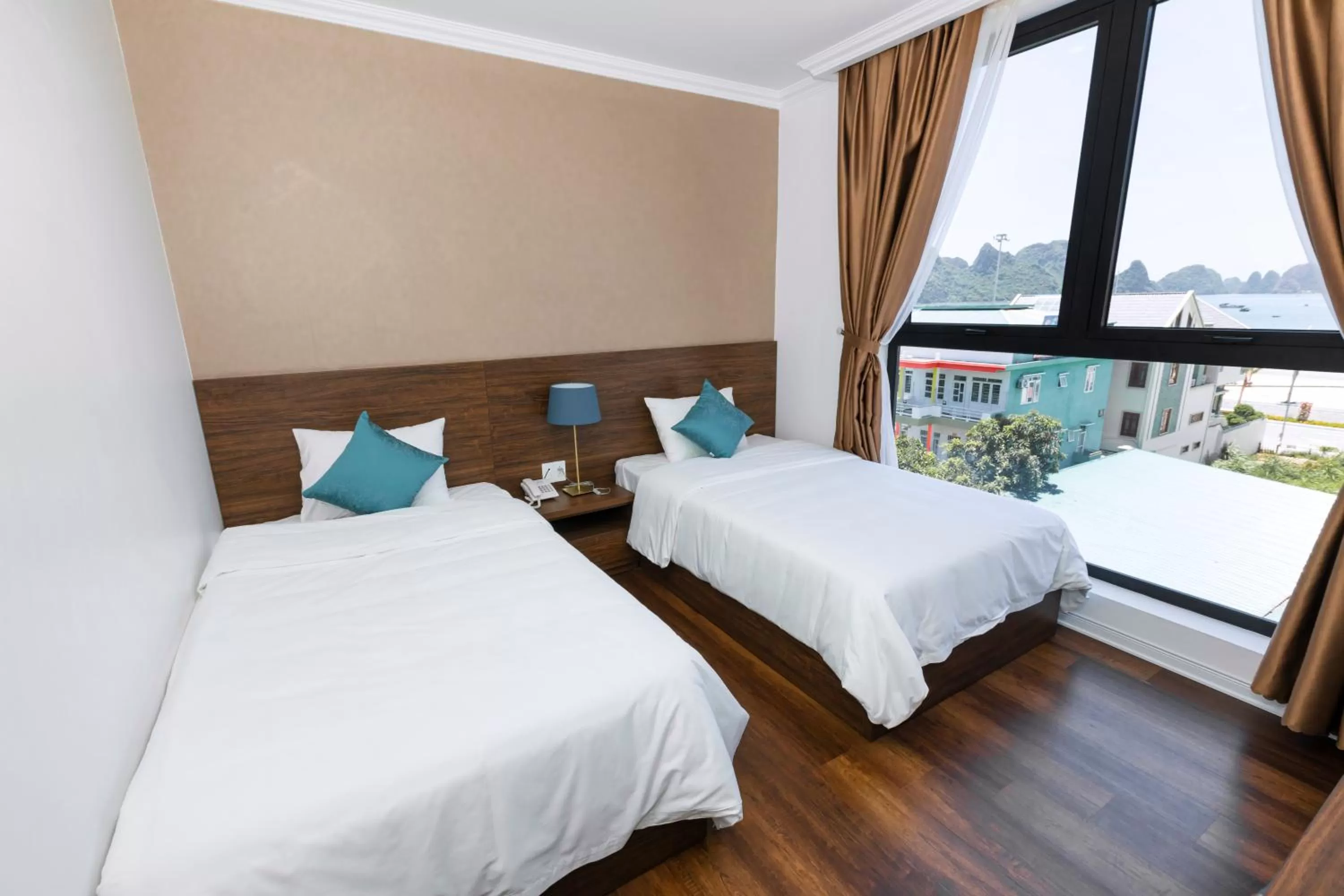 Bedroom, Bed in Minh Phong Hotel Ha Long