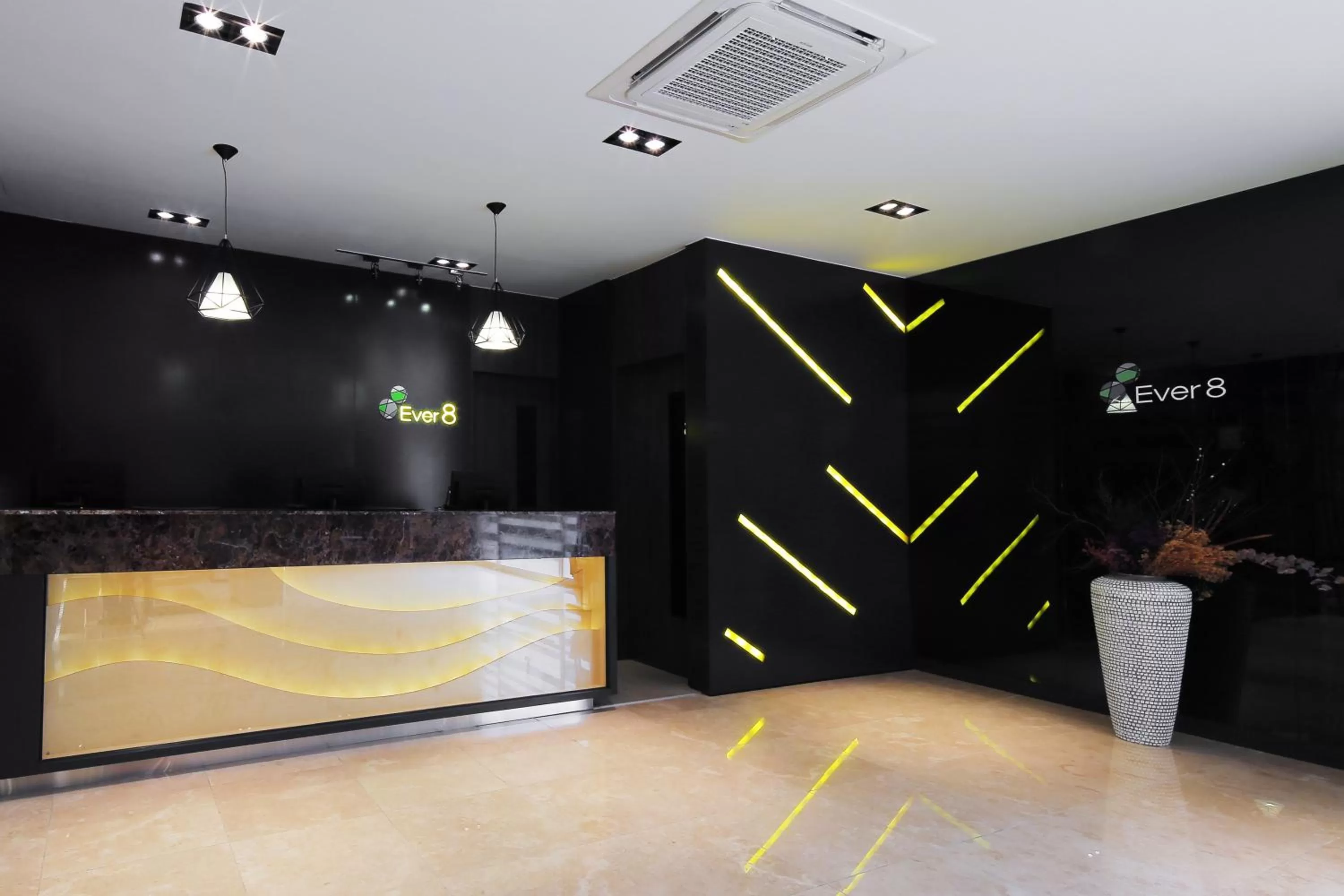 Lobby or reception in Ever8 Serviced Residence