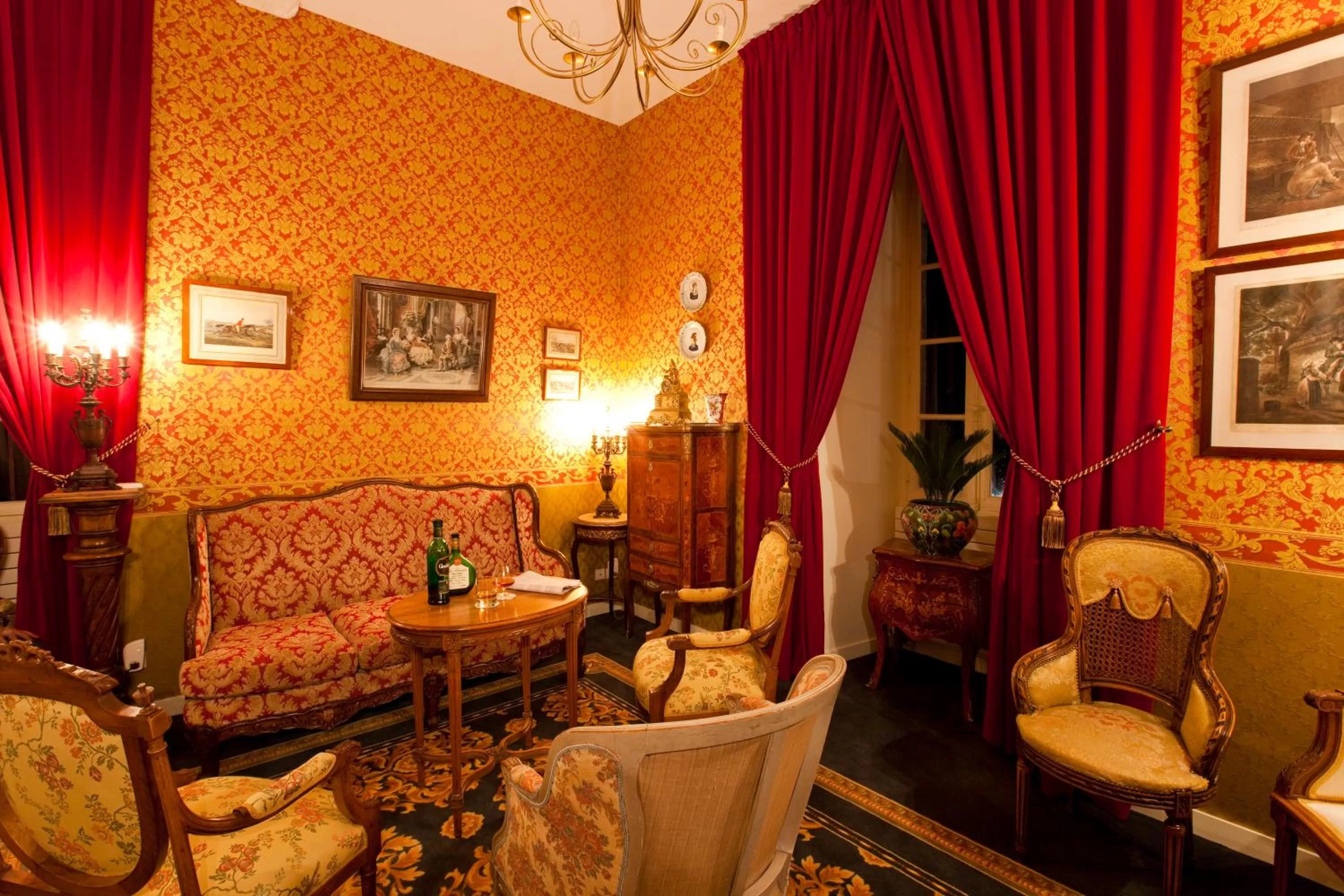 Living room in Château de la Verie