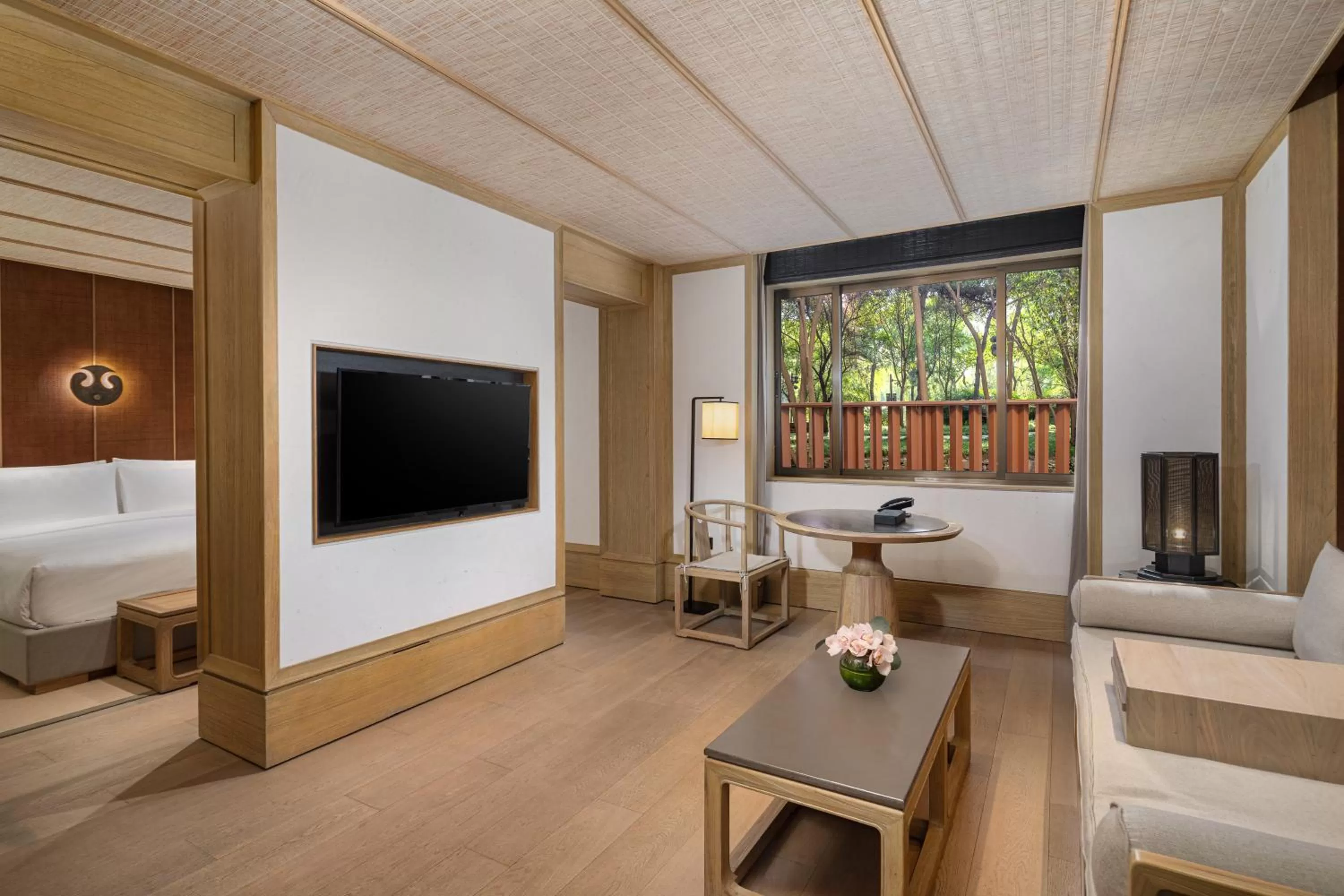 TV and multimedia, Bed in HUALUXE Xi'an Tanghua by IHG