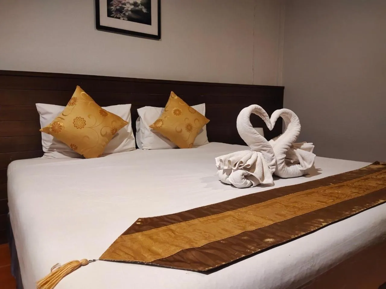 Bedroom, Bed in Lanta Nice Beach Resort - SHA Extra Plus