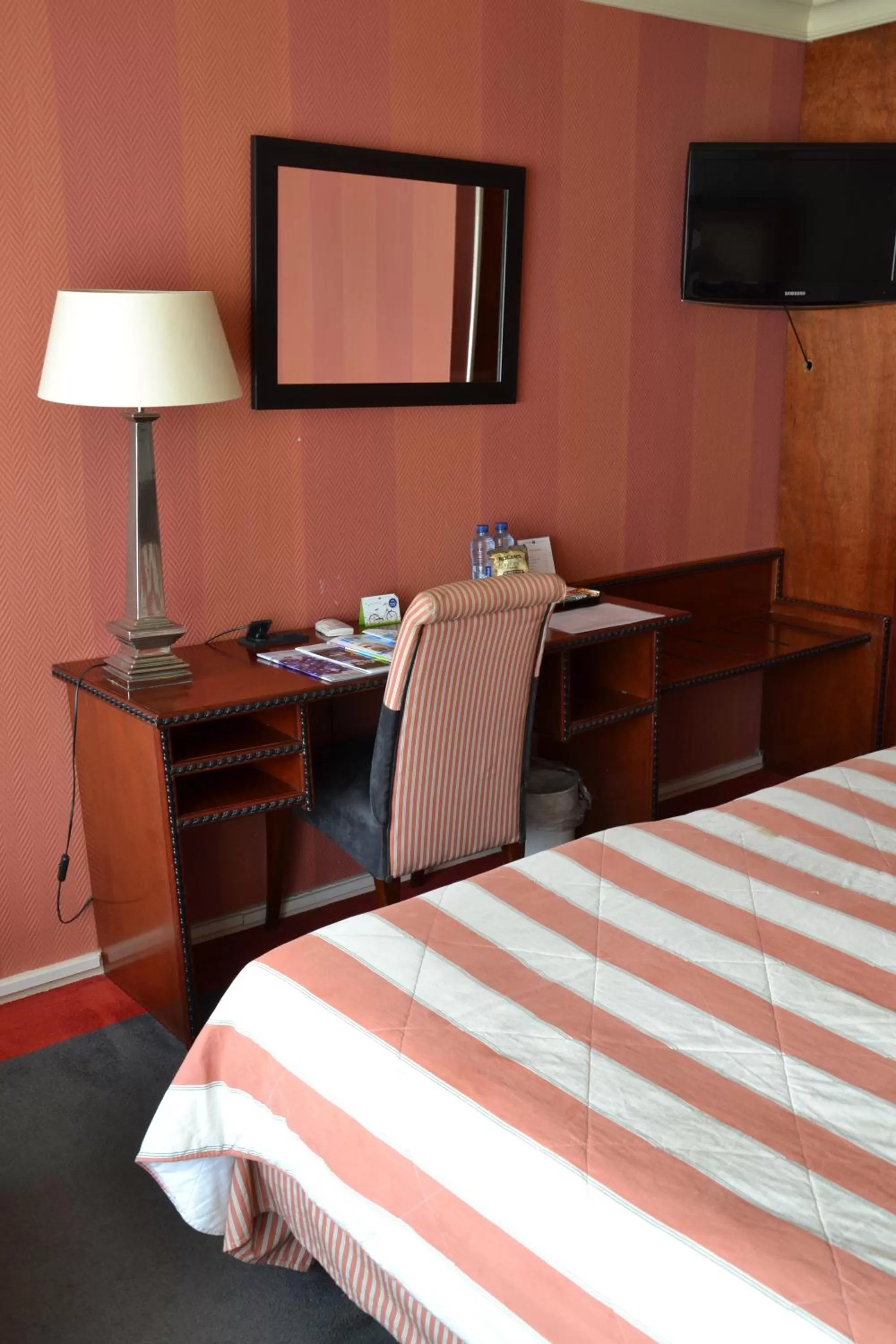 Bed in Fletcher Hotel Restaurant Marijke