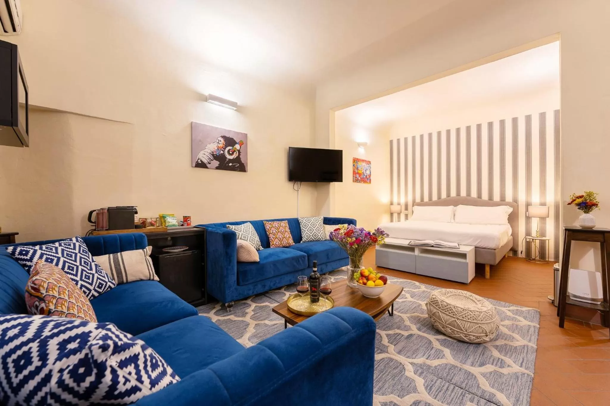 Living room, Bed in SPIRIT OF FLORENCE Boutique Rooms