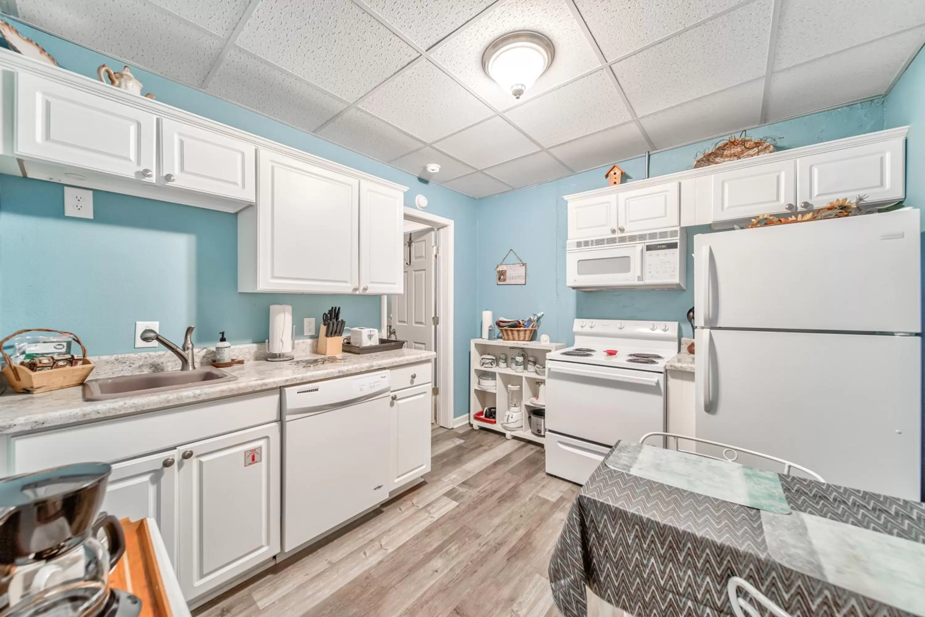 Kitchen/Kitchenette in Cool River Condo II