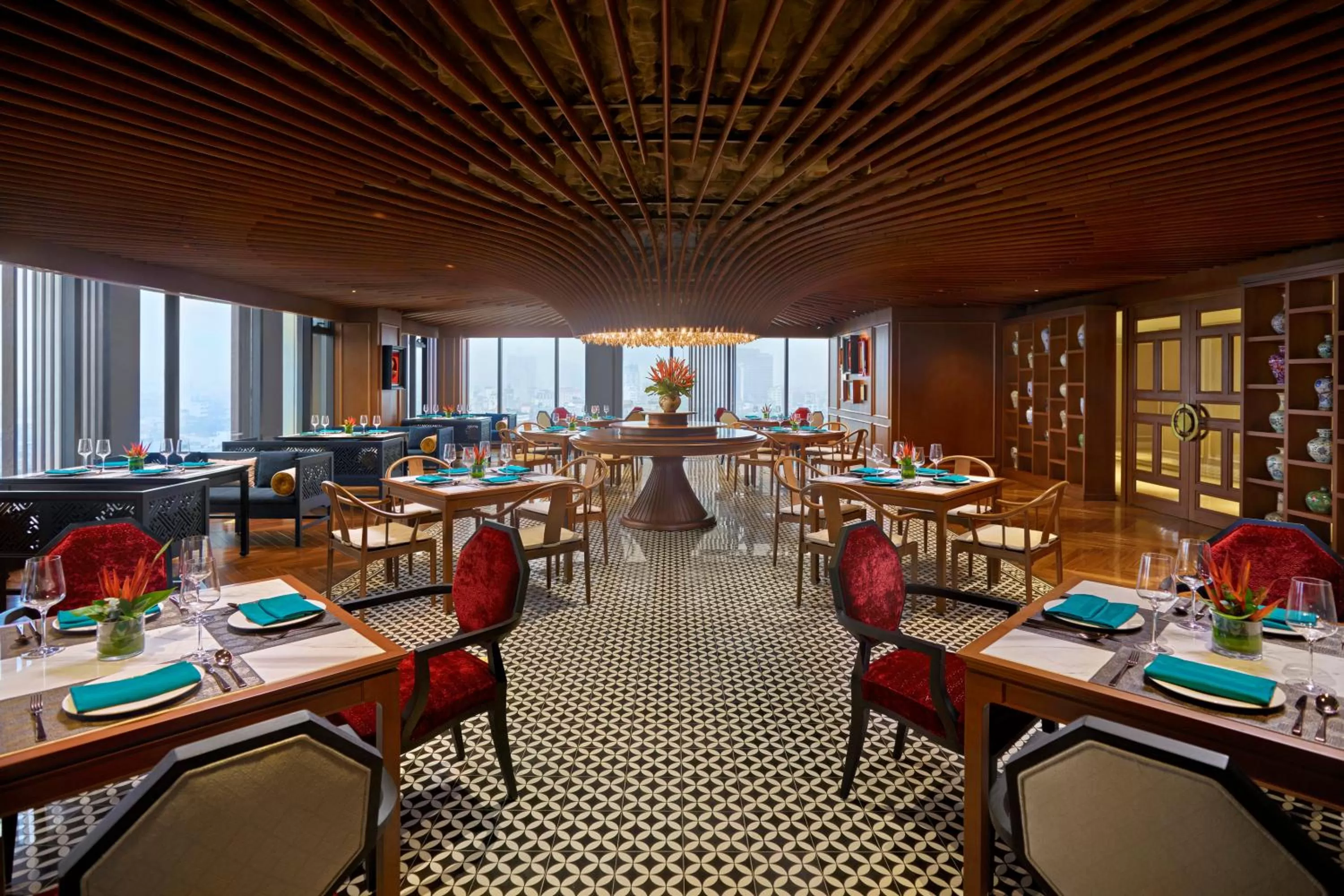 Restaurant/places to eat in Grand Mercure Hanoi