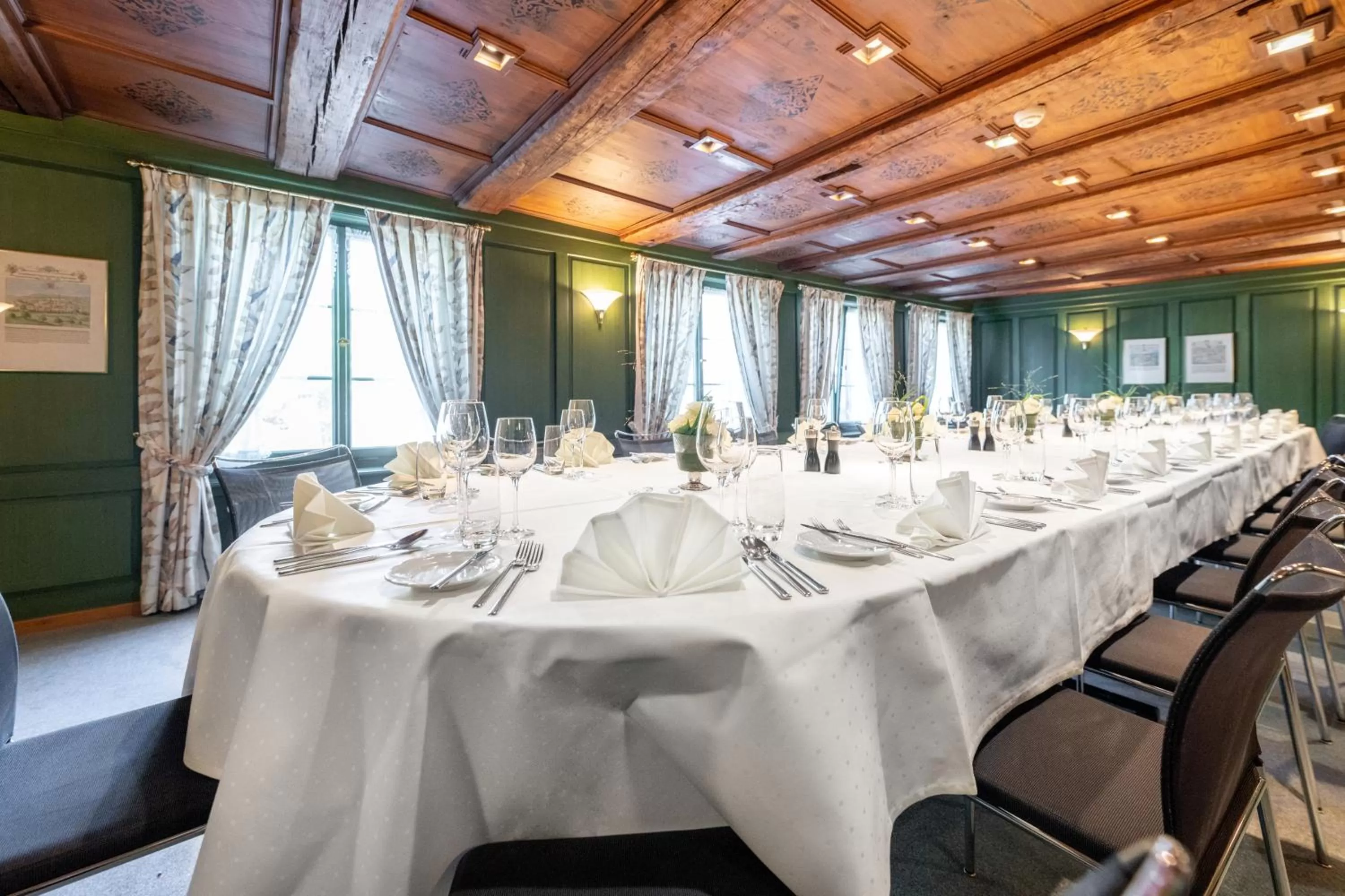 Restaurant/places to eat in Hotel zum goldenen Kreuz