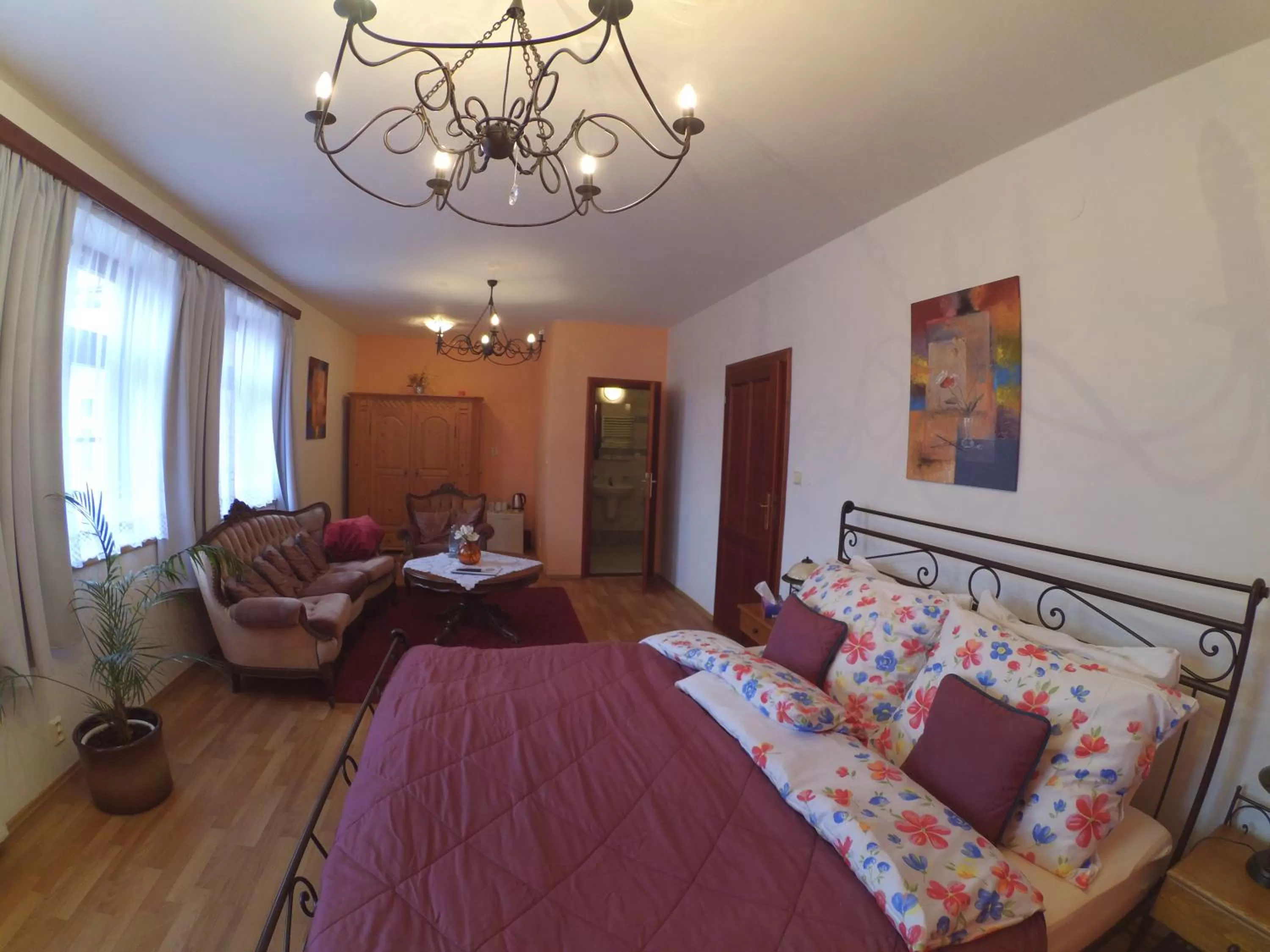 Photo of the whole room, Seating Area in Hotel Atrium