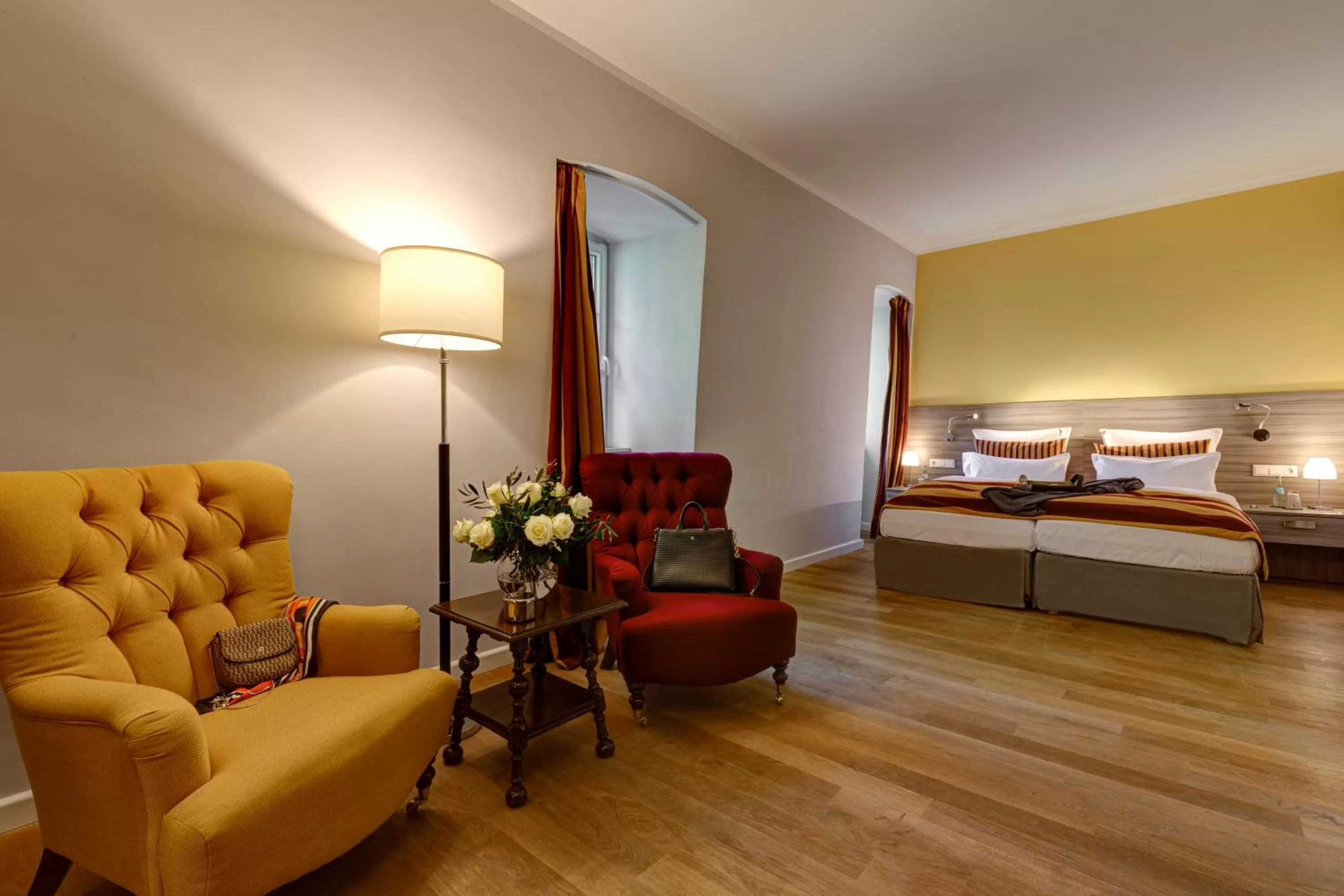 Staff, Bed in Schlosshotel Hugenpoet