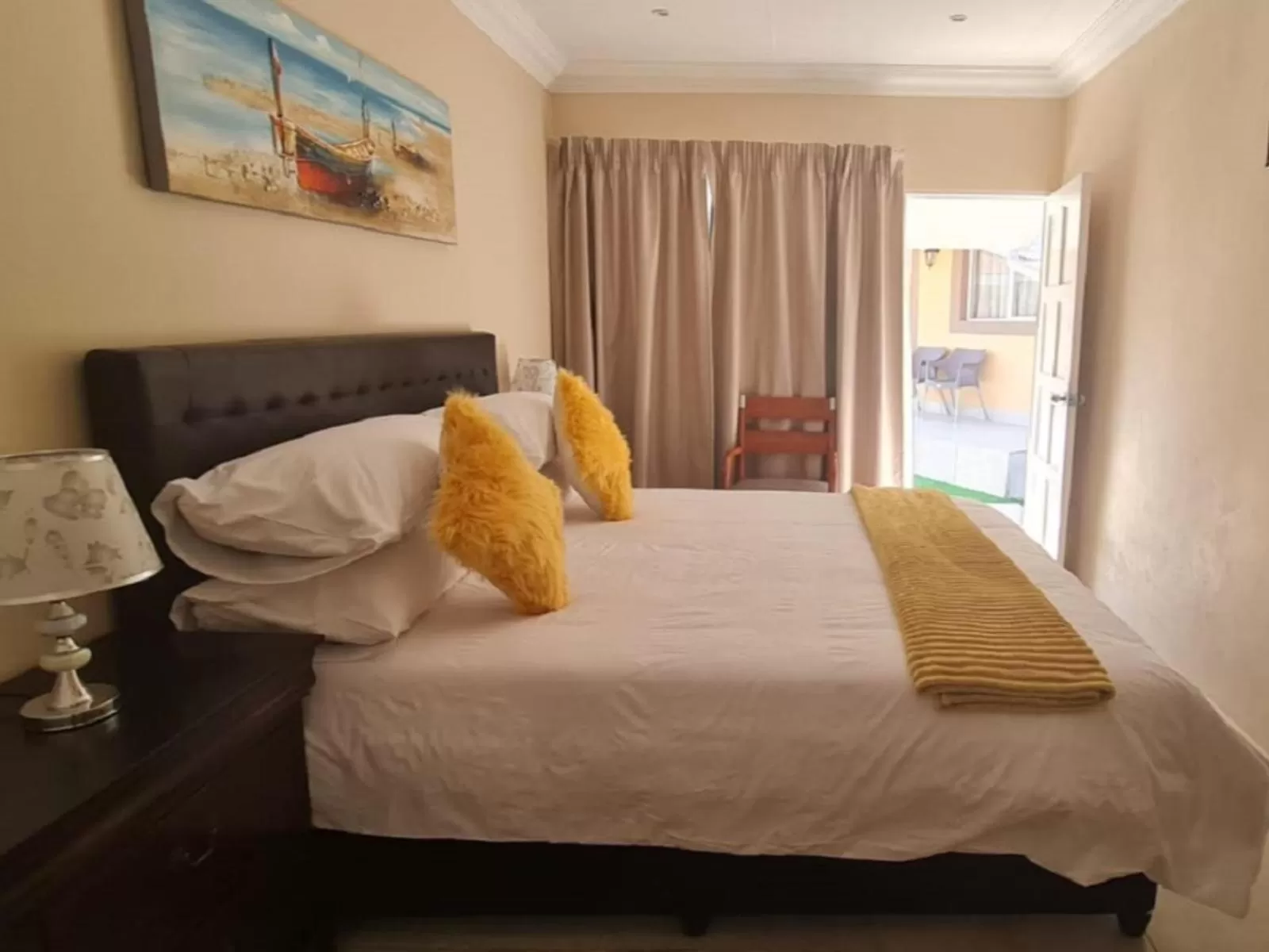 Bed in Benoni N12 Hotel