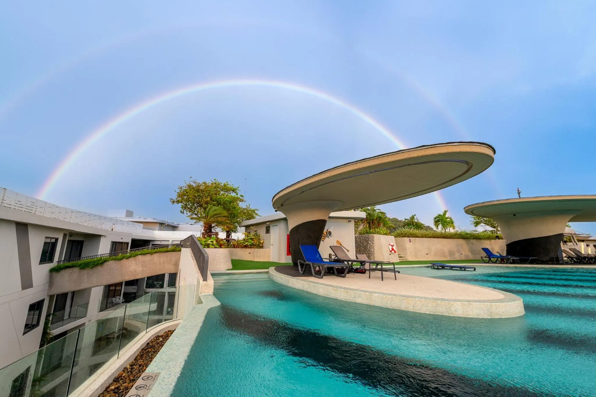 Swimming pool in HOMA Phuket Town