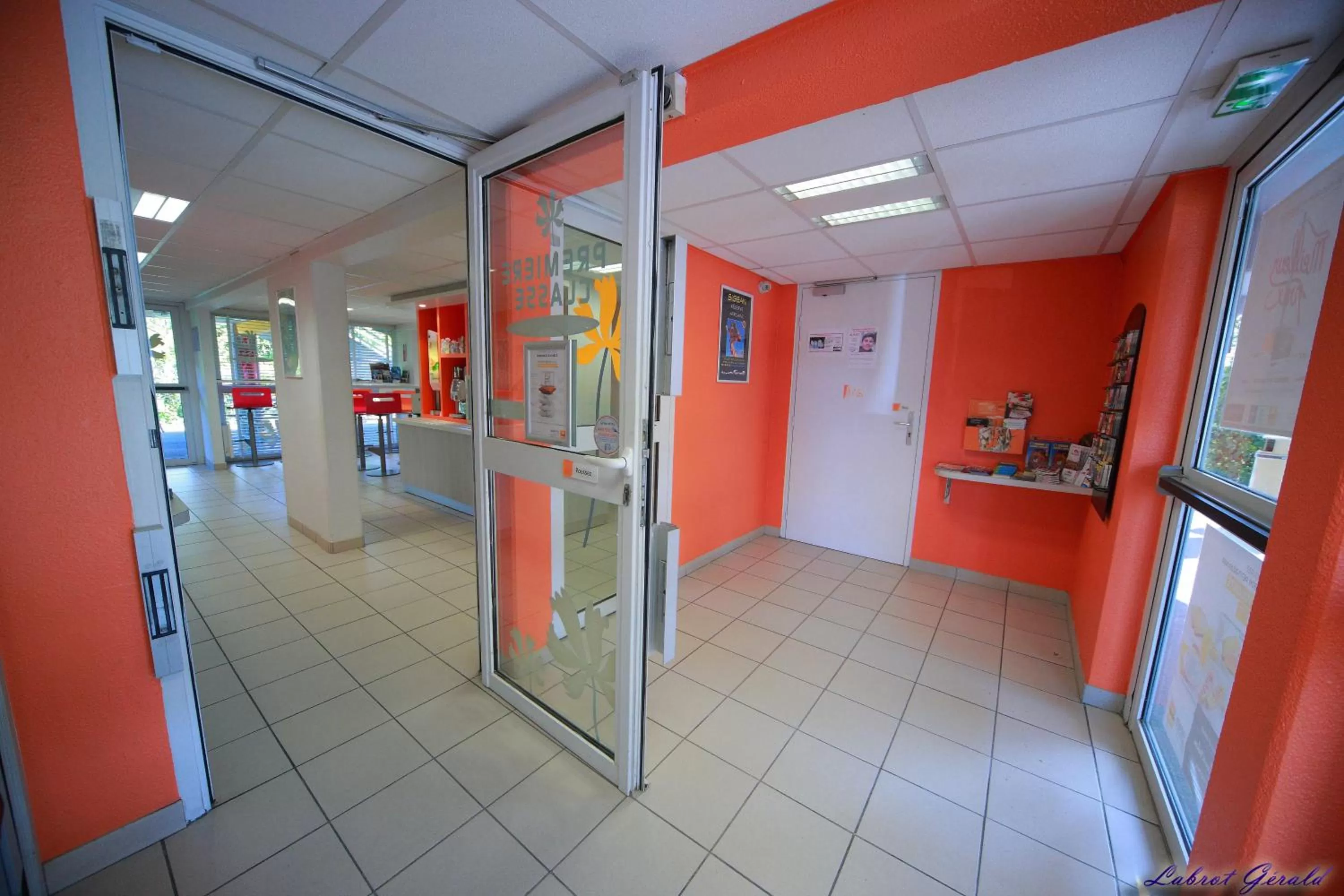 Facade/entrance in Premiere Classe Ales - Anduze