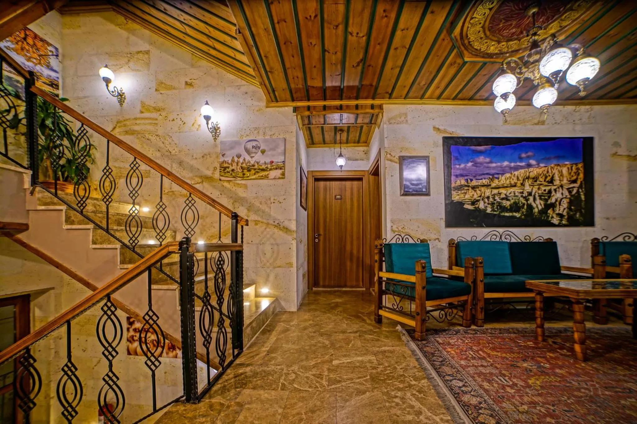 Lobby or reception in Milat Cave Hotel