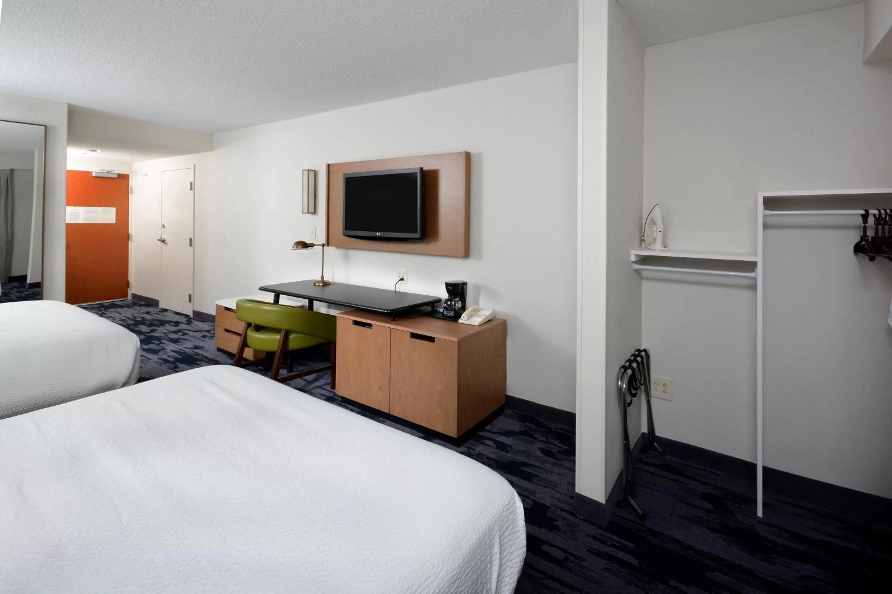 Photo of the whole room, Bed in Fairfield Inn Greensboro Airport