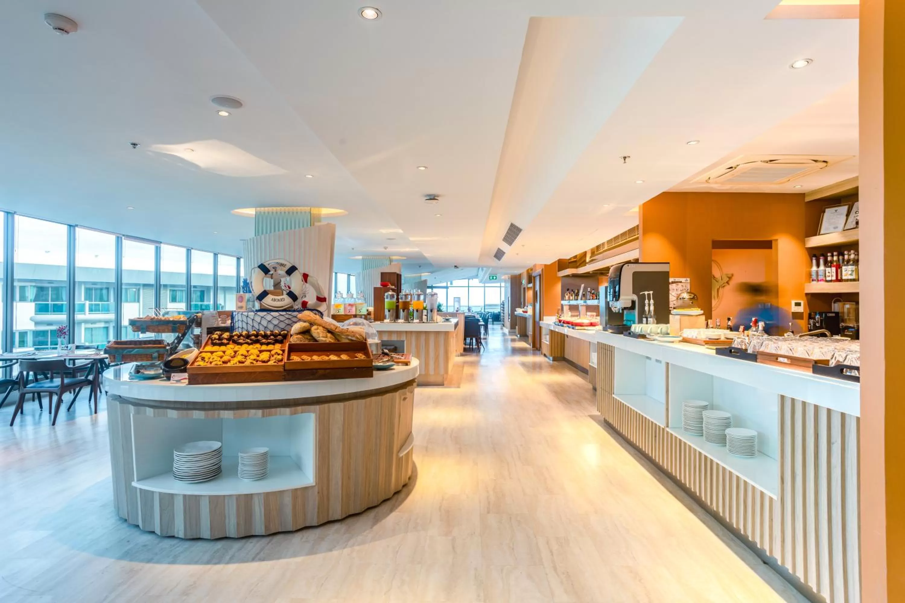 Food and drinks in Centara Sonrisa Residences & Suites Sriracha