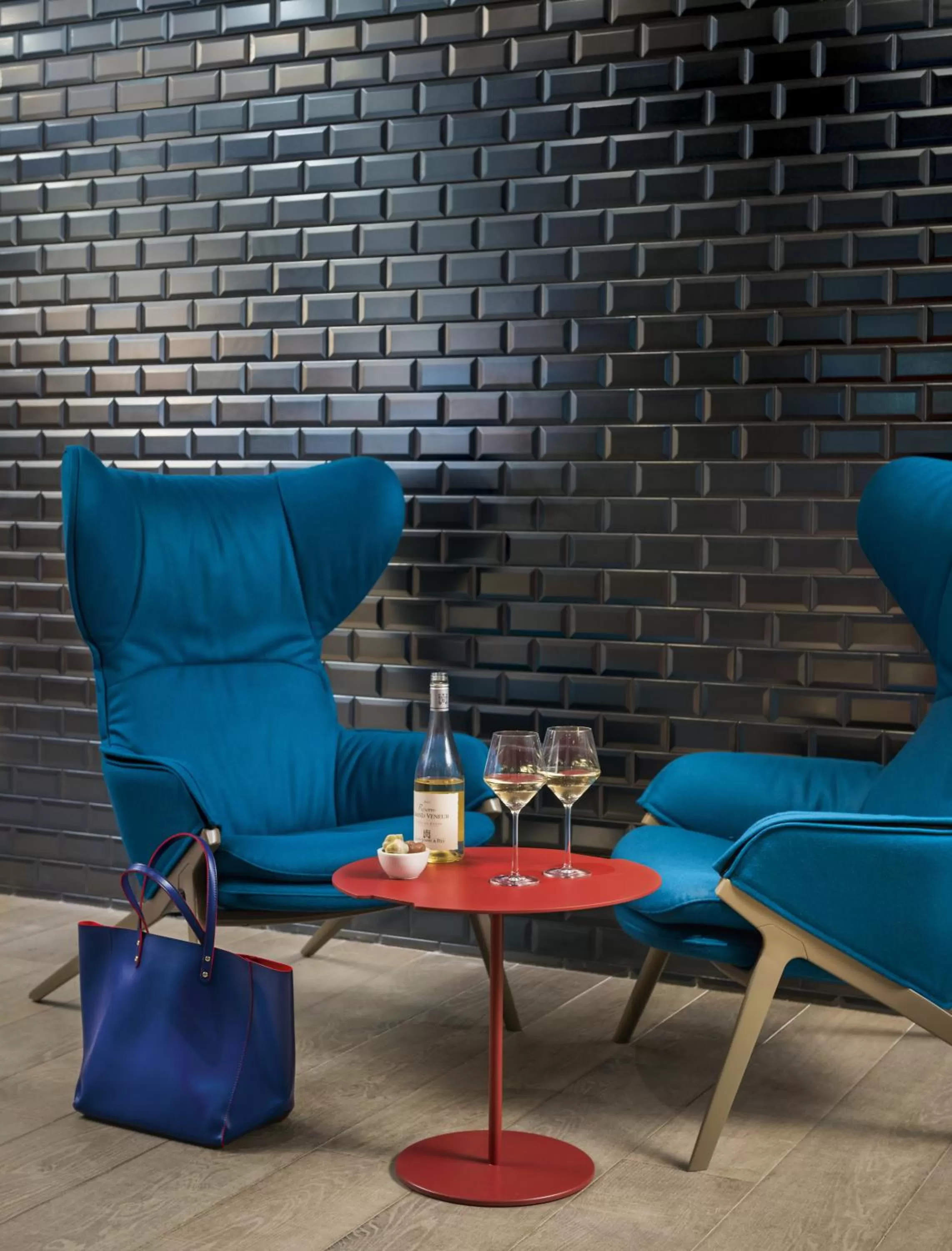 Lounge or bar in OKKO Hotels Lyon Centre