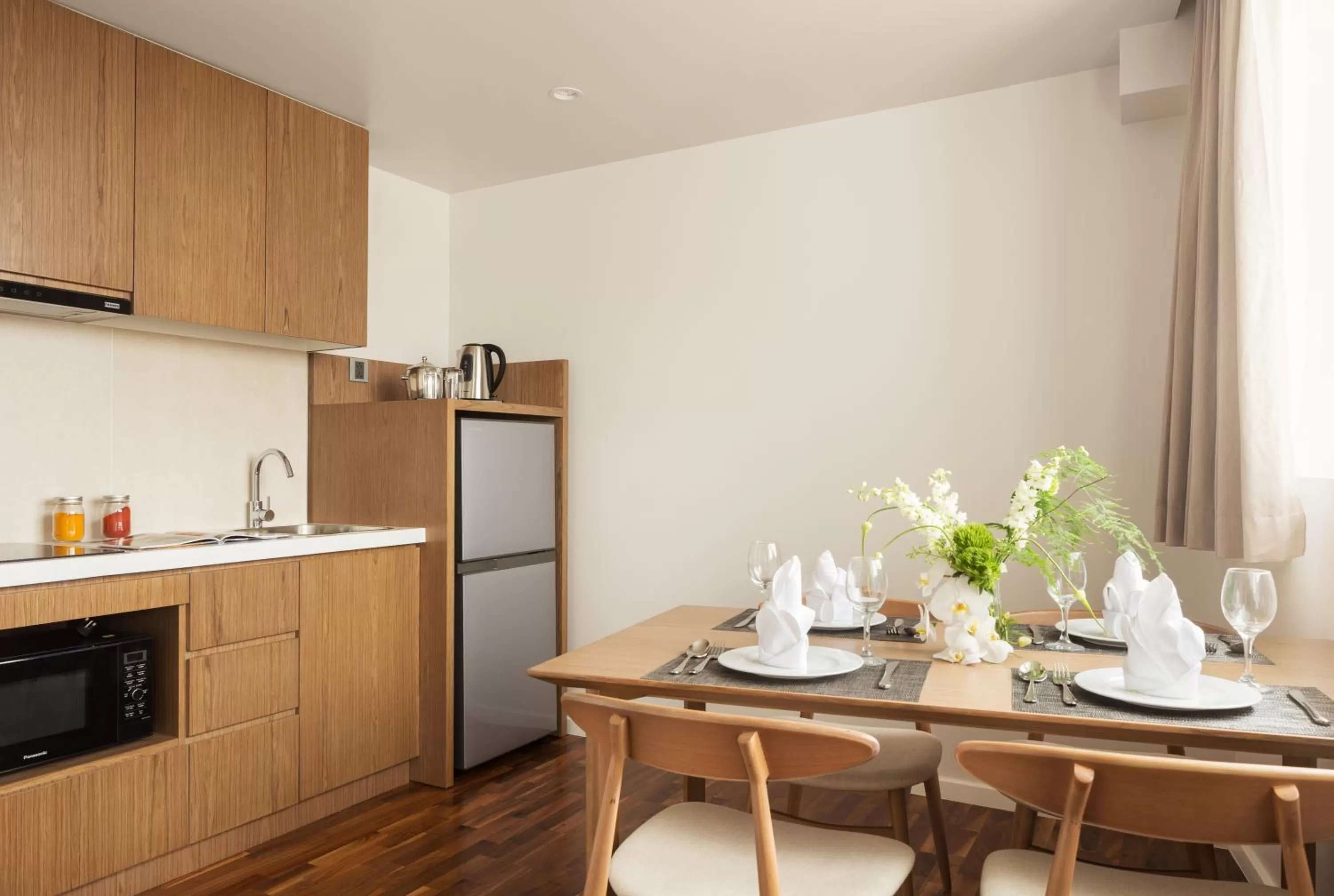 Kitchen or kitchenette in Hotel Emion Phnom Penh