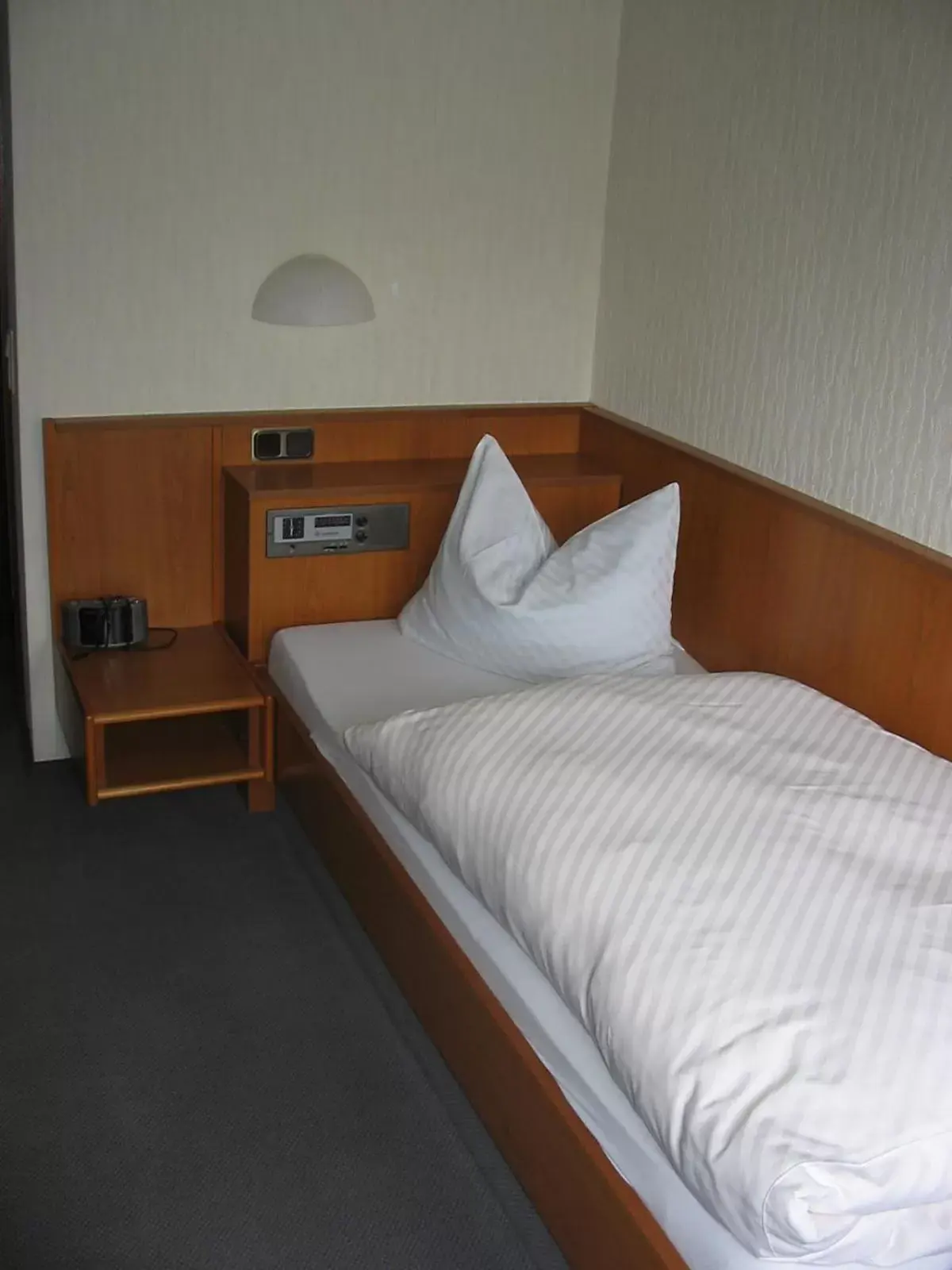 Single Room in Pension Zur Harburg Single Room in Pension Zur Harburg