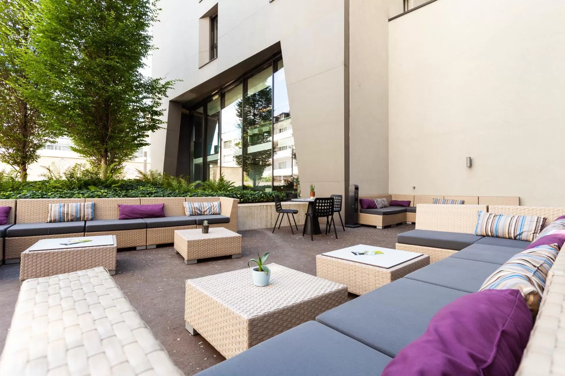 Patio in Novotel Basel City