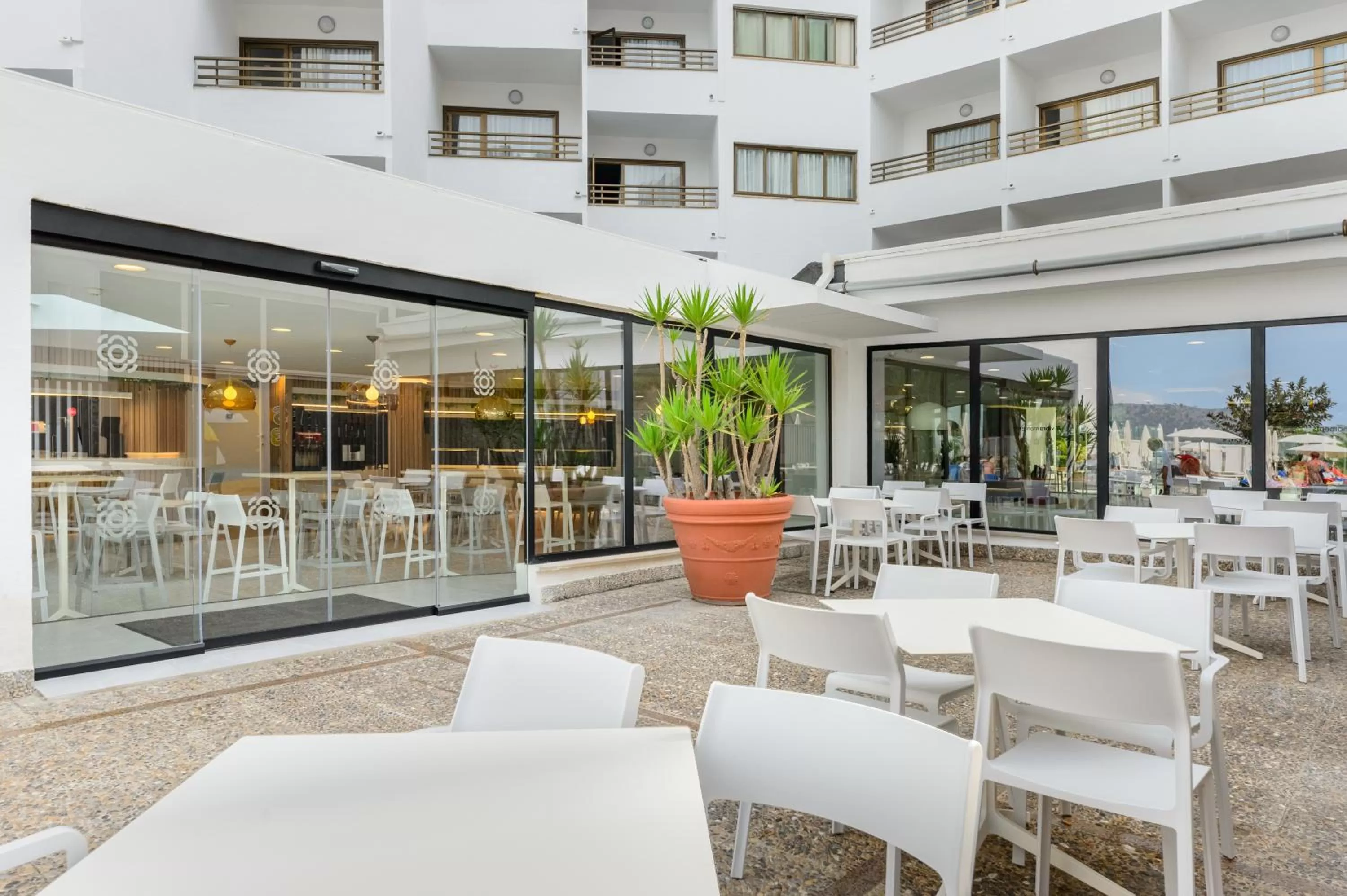 Balcony/Terrace in Hotel Vibra Beverly Playa