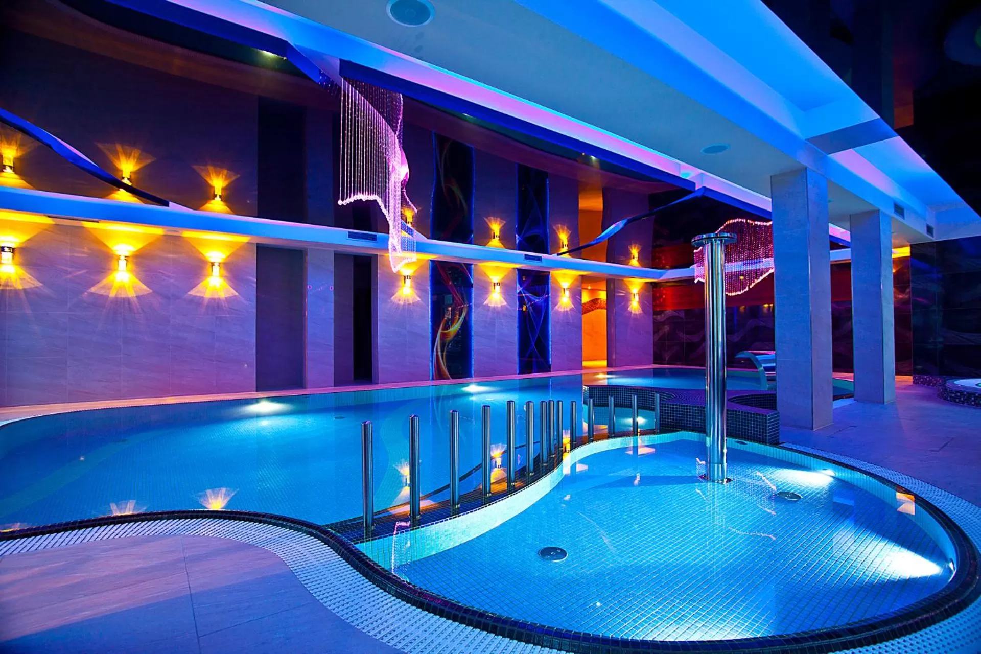 Swimming Pool in KRISTINA Willa & Spa