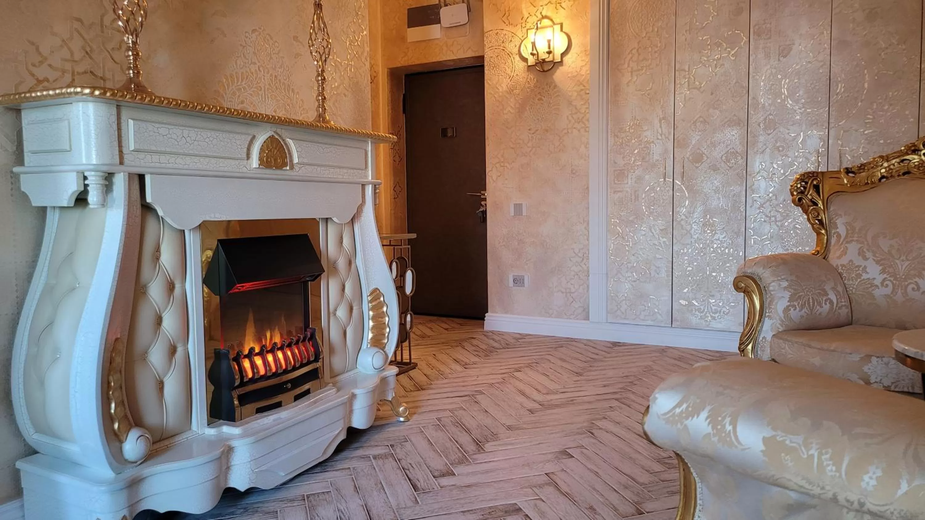 flat iron in Terrace Suites Iasi