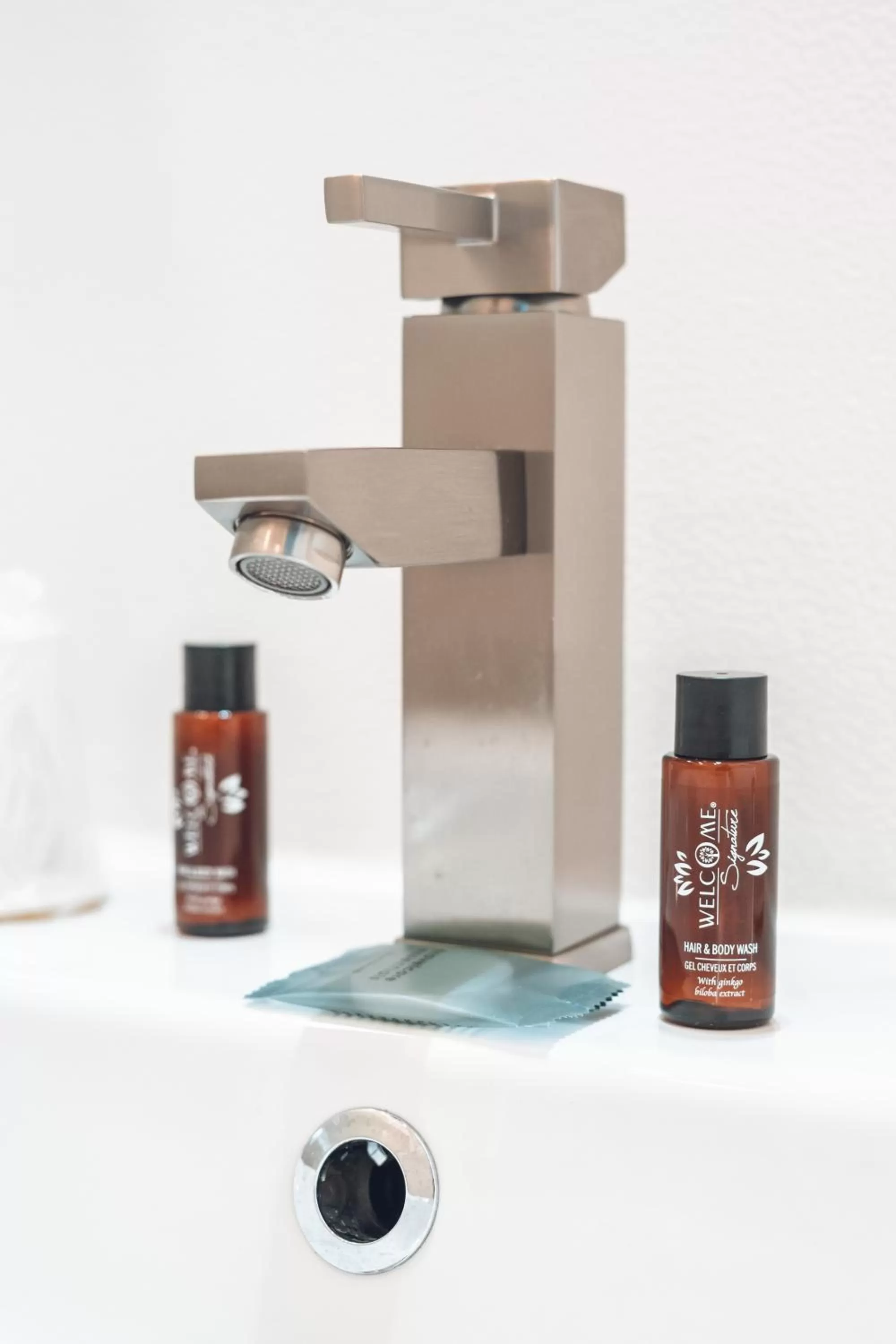 Bathroom in Logis Hôtel Vuillot