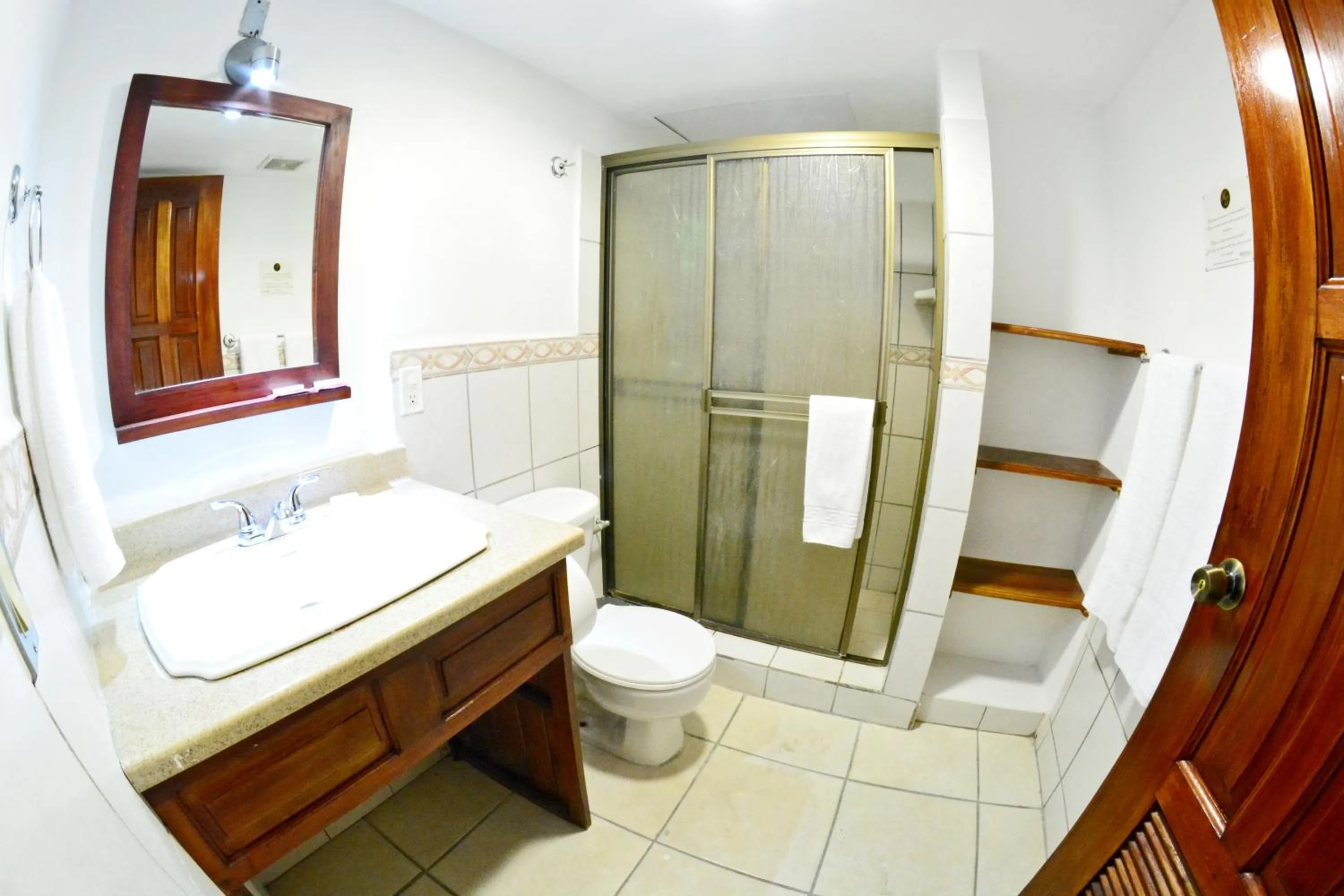 Bathroom in Hotel Europeo