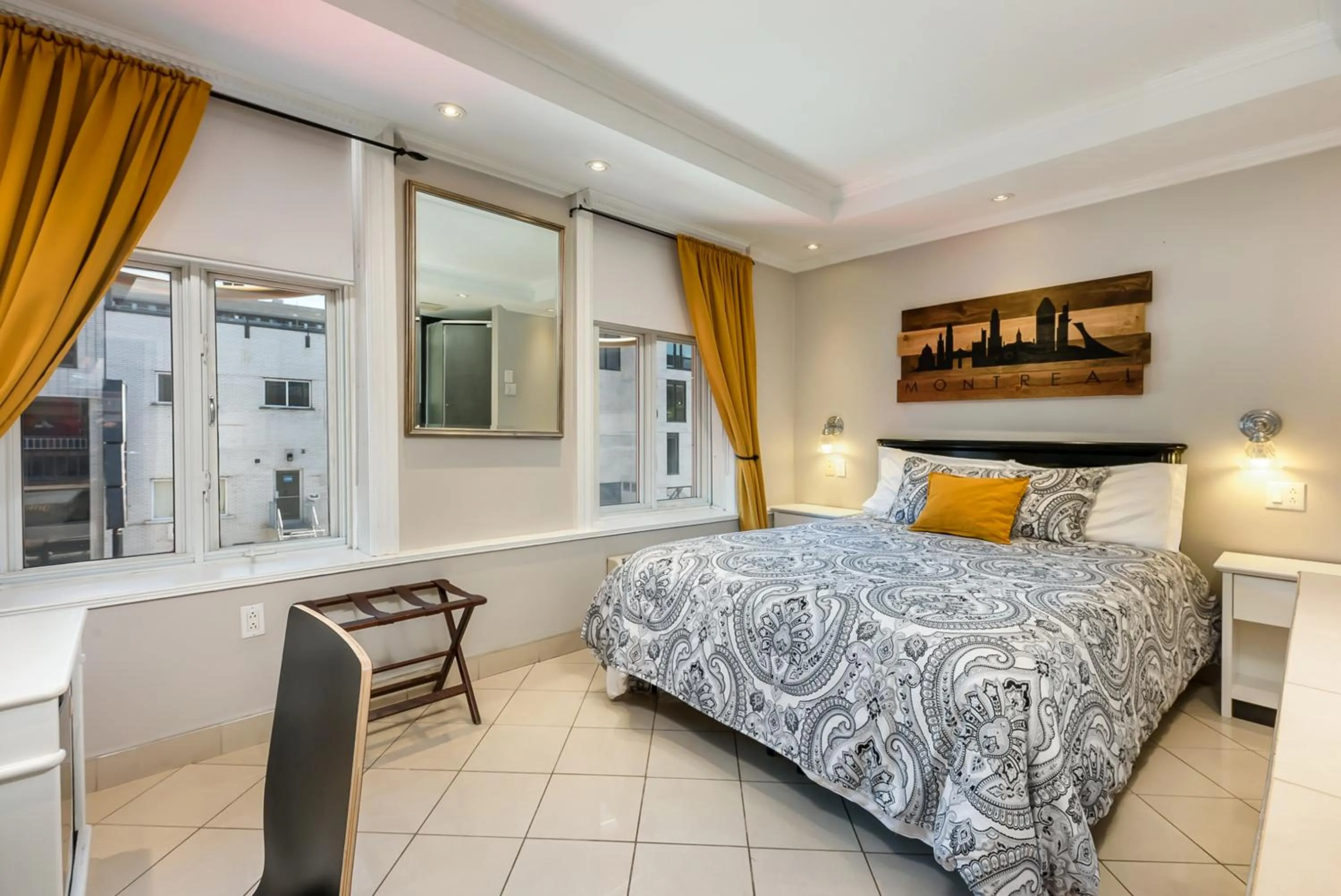 Bed in Samesun Montreal Hotel & Hostel