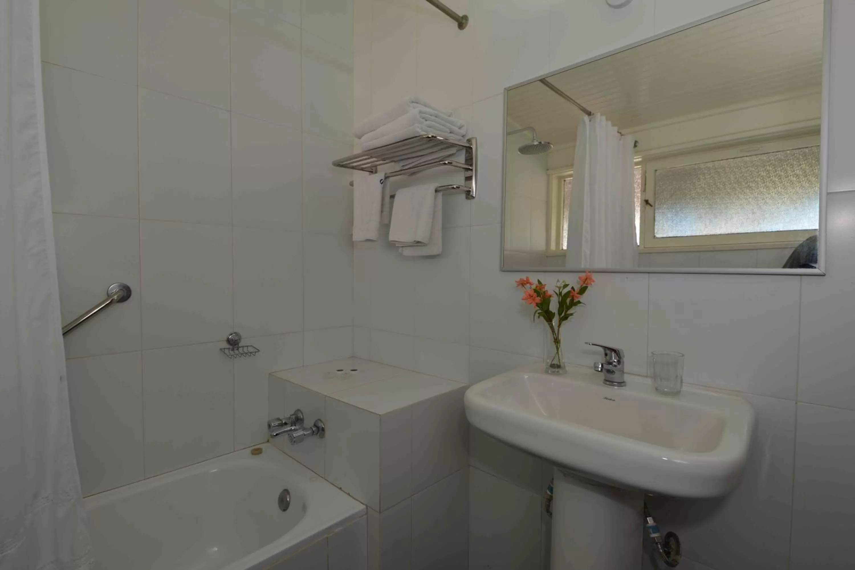 Bathroom in Hotel Salto Del Laja