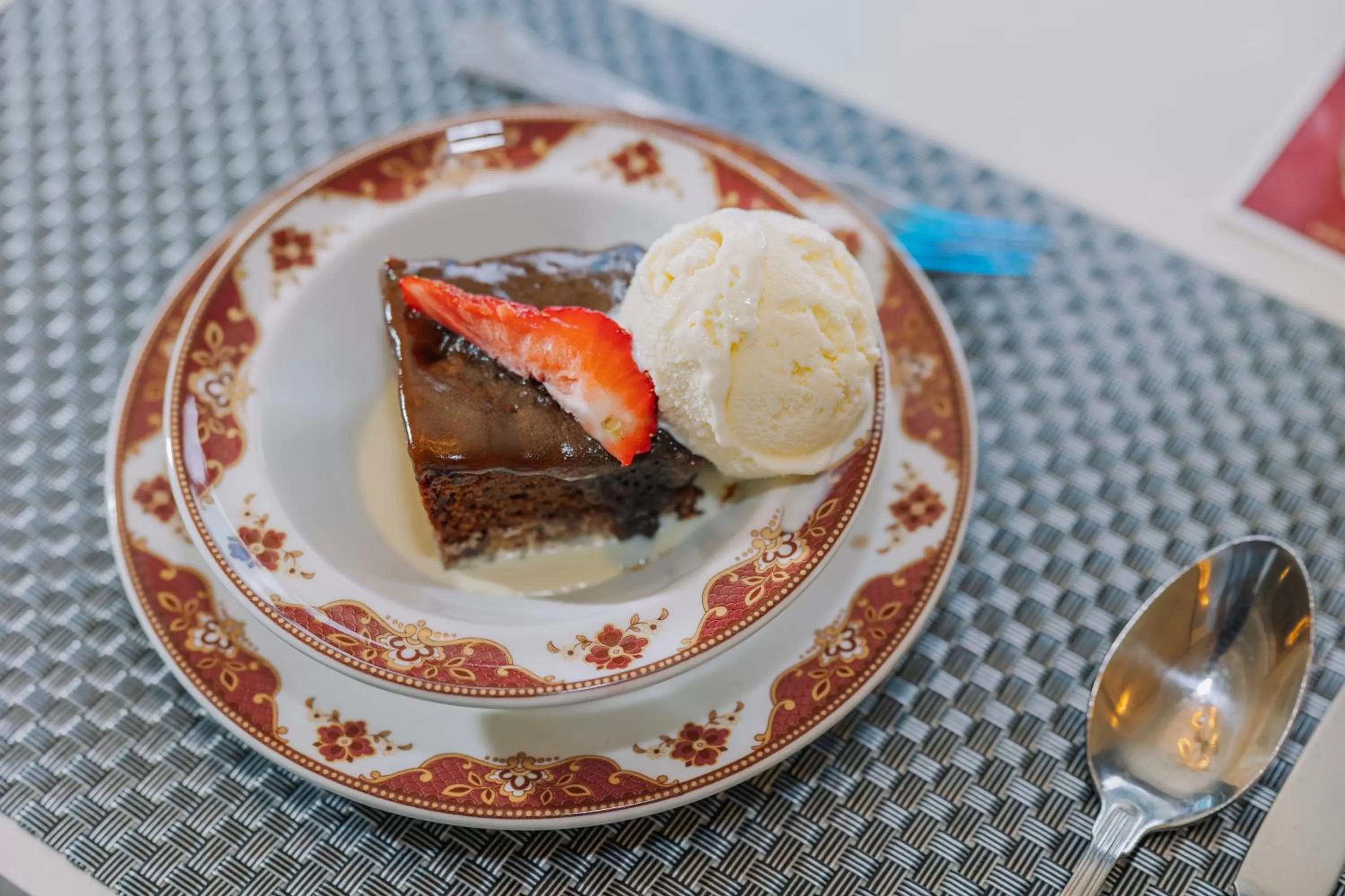 Restaurant/places to eat in Muthu Fort William Hotel