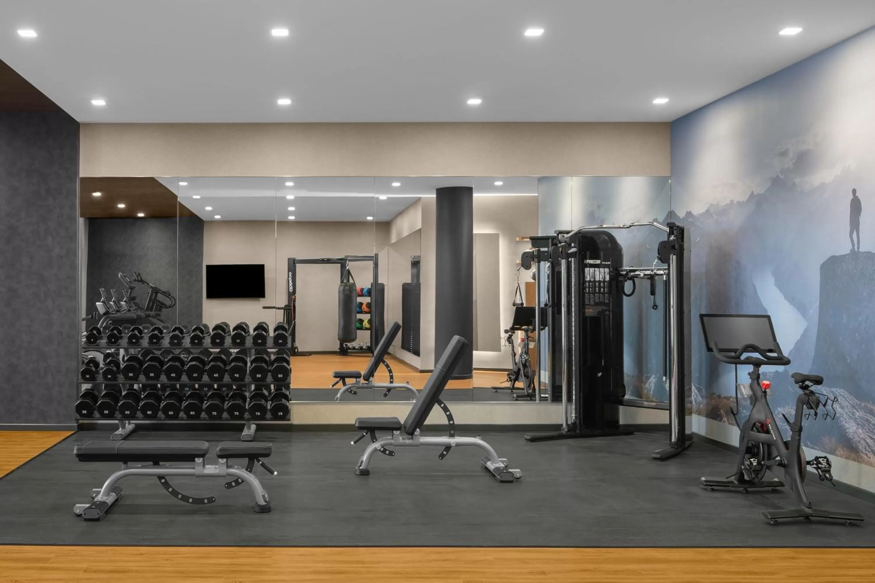 Fitness centre/facilities in AC Hotel by Marriott Vancouver Waterfront