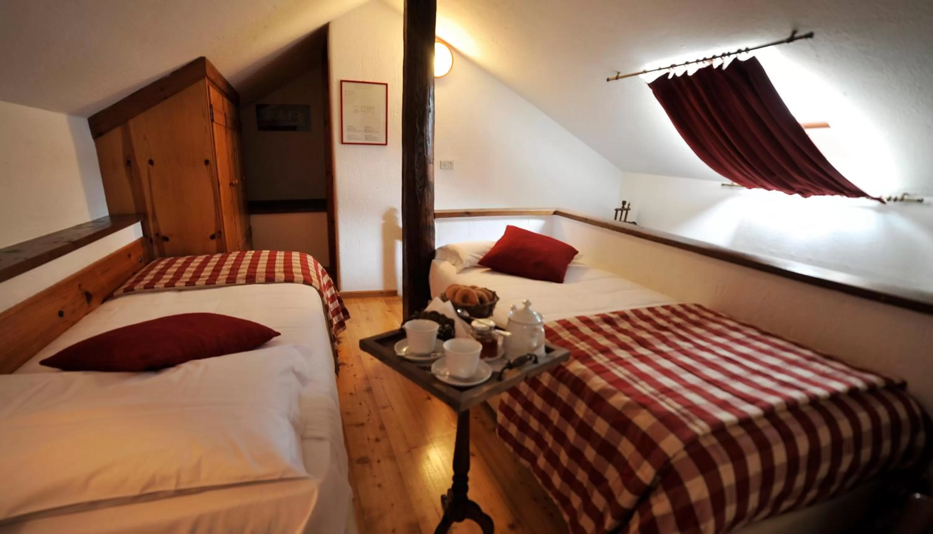 Winter in Hotel La Grange - Animal Chic Hotel