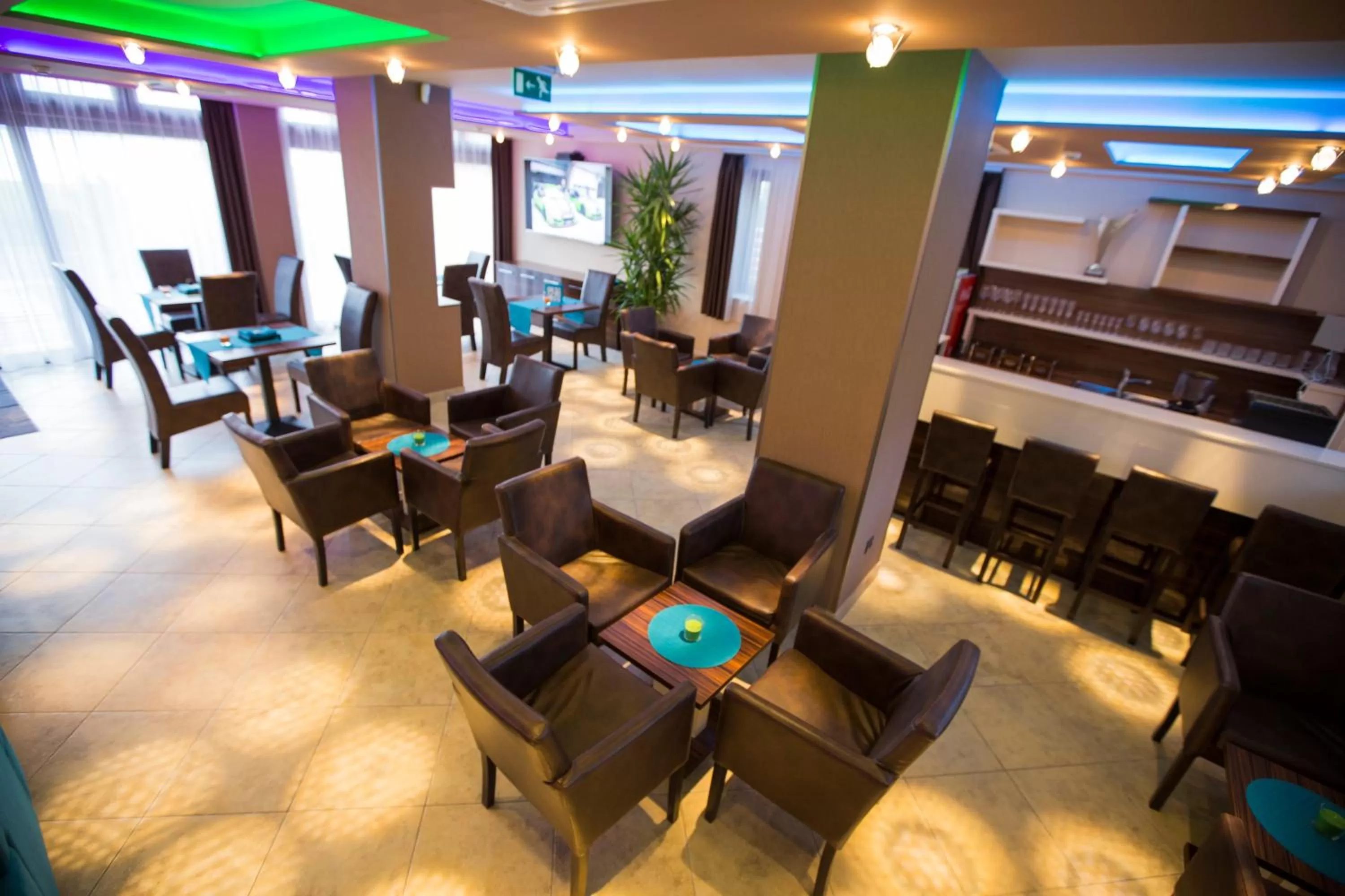 Lounge or bar, Lounge/Bar in Pole Position Beach Hotel