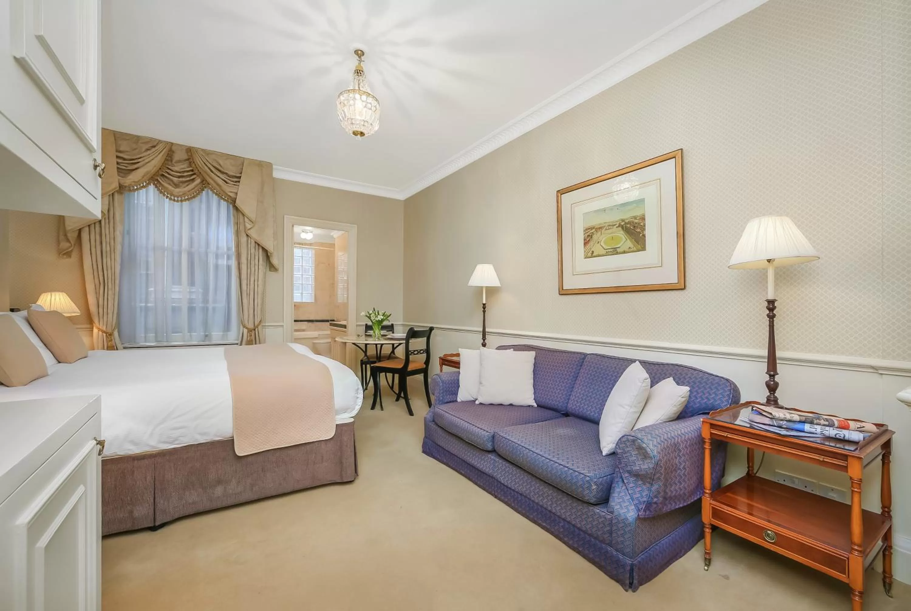 Bedroom, Bed in 44 Curzon Street by Mansley