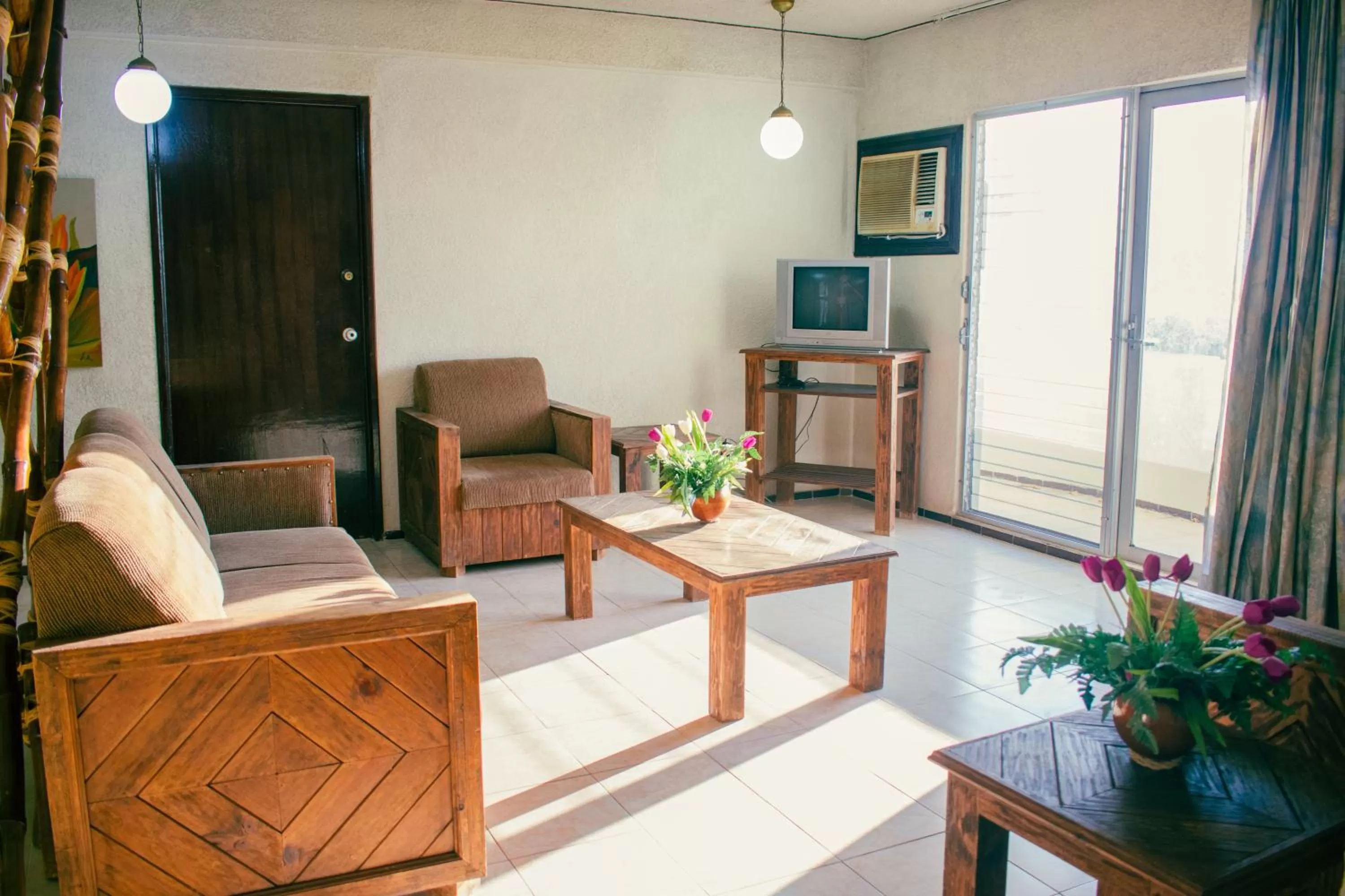 Living room, Seating Area in Suites Del Sol