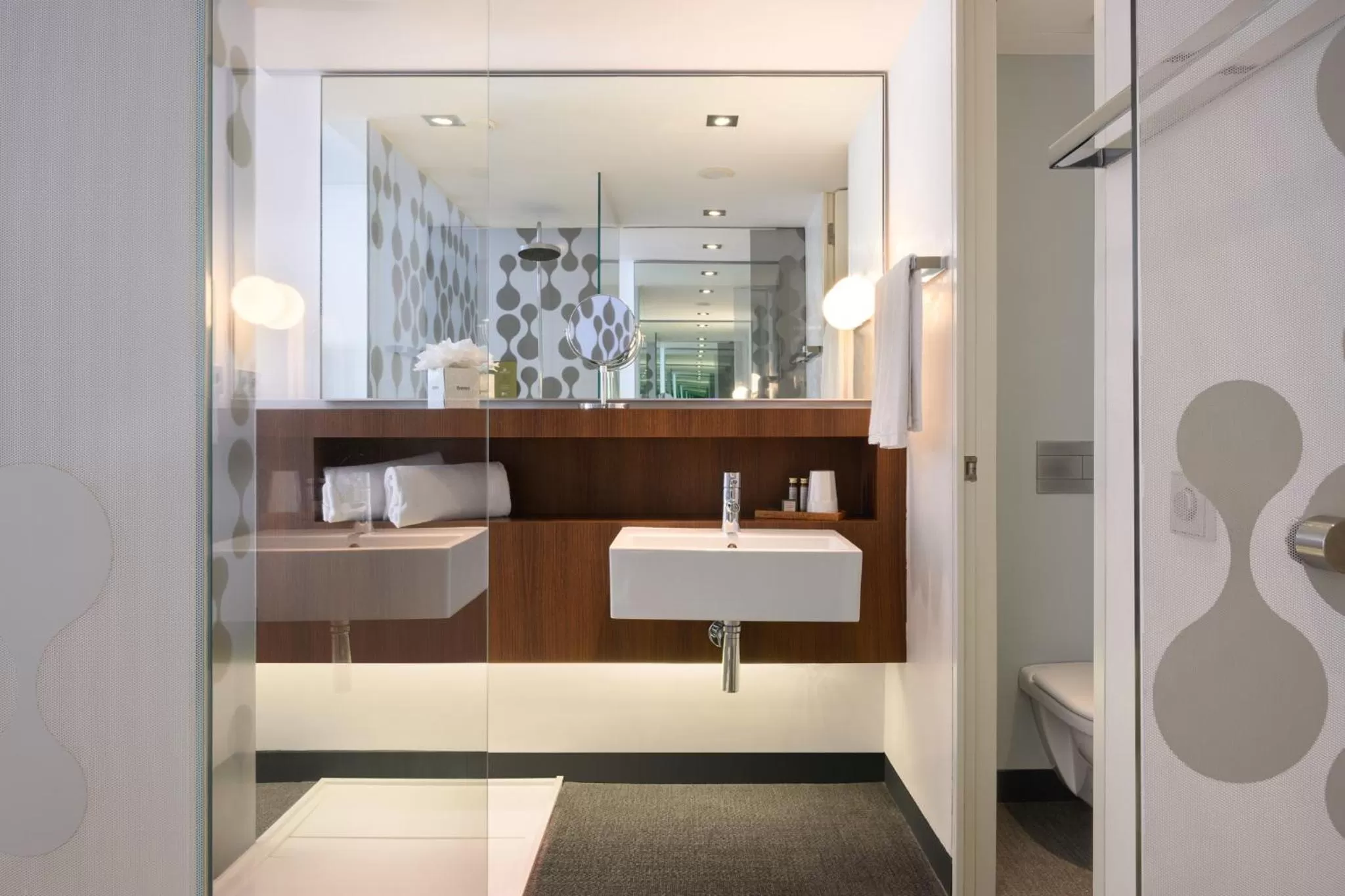 Toilet in Inspira Liberdade Boutique Hotel