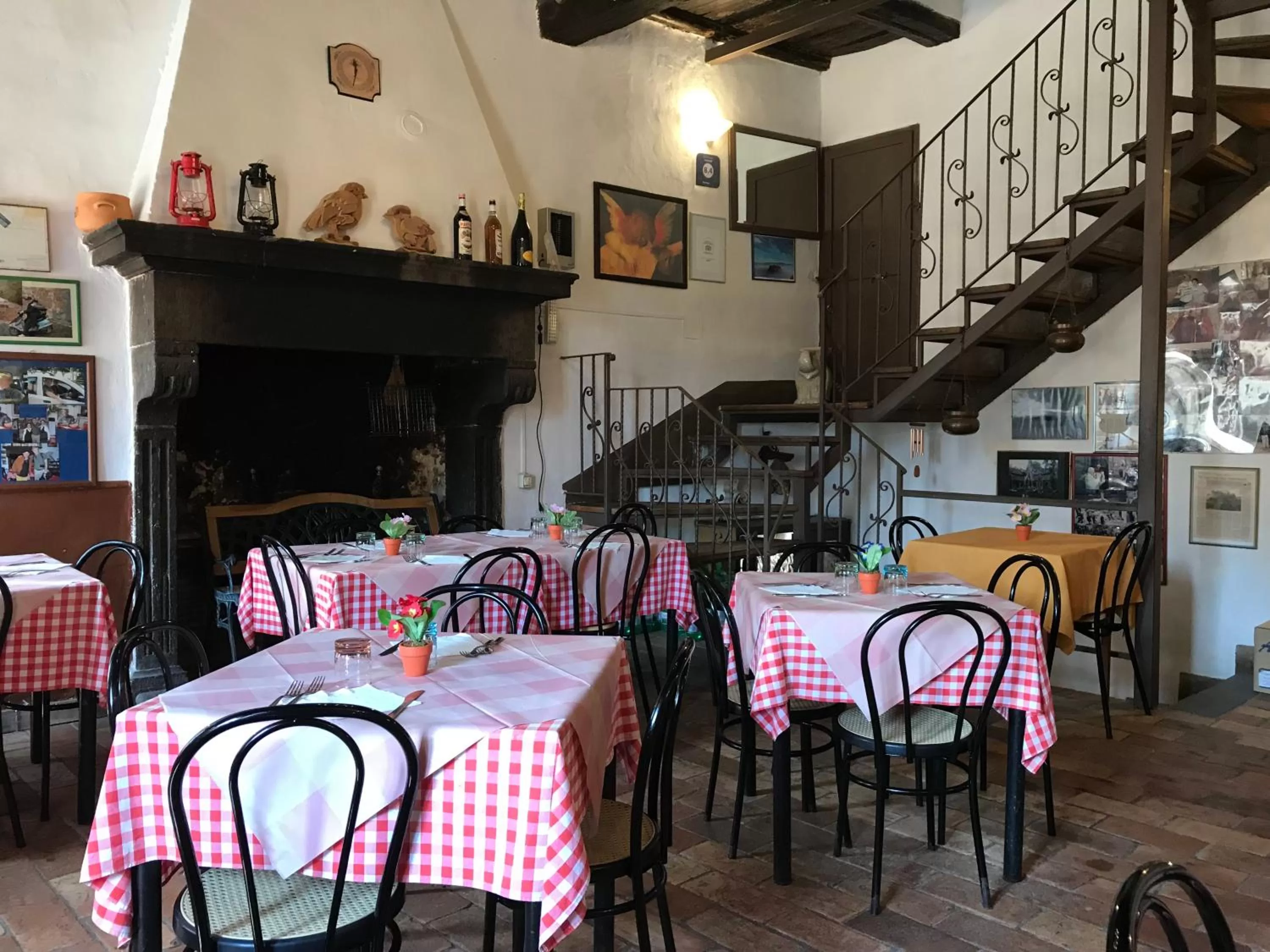 Restaurant/places to eat in Civita B&B