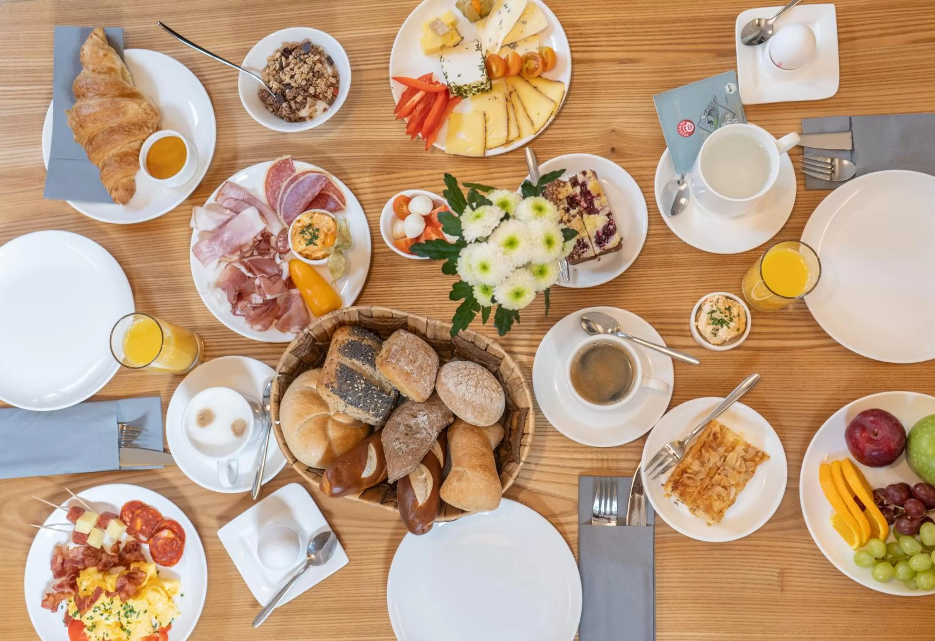 Breakfast in Galerie Hotel